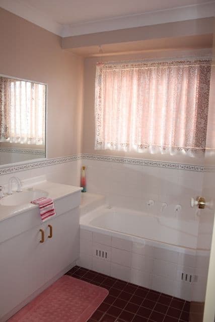 3 Titania Place, ROSEMEADOW NSW 2560, Rosemeadow - Thumbnail 4