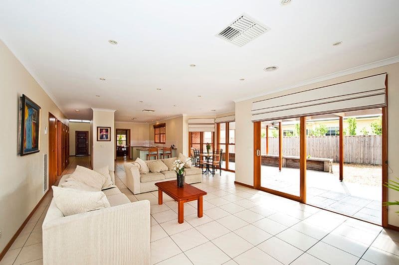 10 Spoonbill Street, DOREEN VIC 3754, Doreen - Thumbnail 2