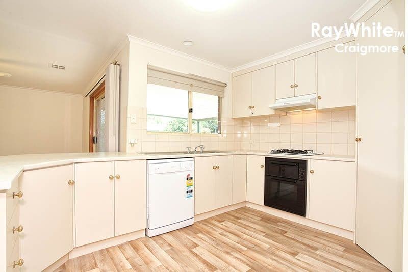 17 Autumn Avenue, Craigmore SA 5114, Craigmore - Thumbnail 3