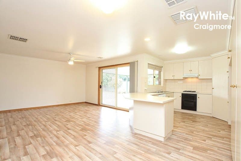17 Autumn Avenue, Craigmore SA 5114, Craigmore - Thumbnail 4