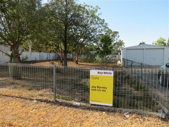 4 Lovell Street, ROMA QLD 4455, Roma - Thumbnail 2