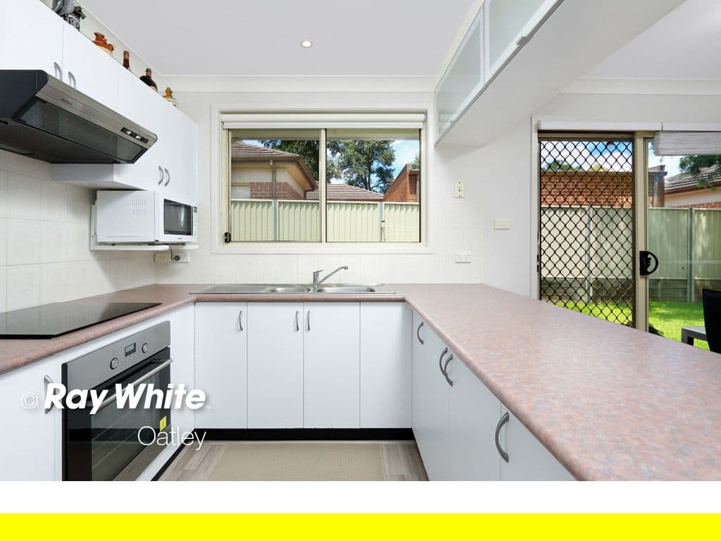 55 Henry Lawson Drive, Peakhurst - Thumbnail 4
