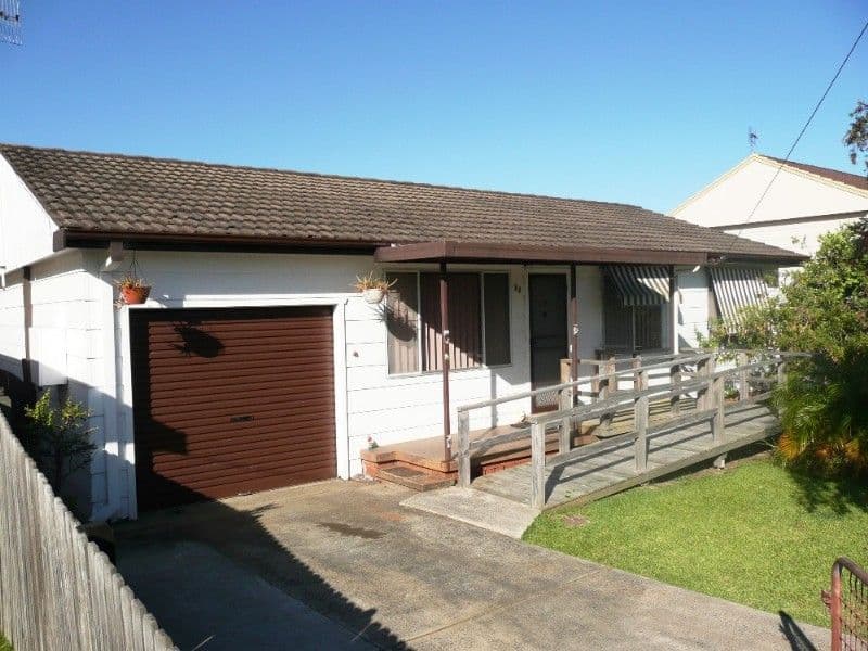17 Koorana Avenue, GOROKAN NSW 2263, Gorokan - Image 1