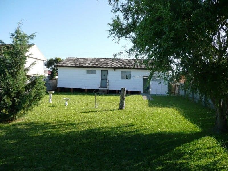 17 Koorana Avenue, GOROKAN NSW 2263, Gorokan - Thumbnail 5