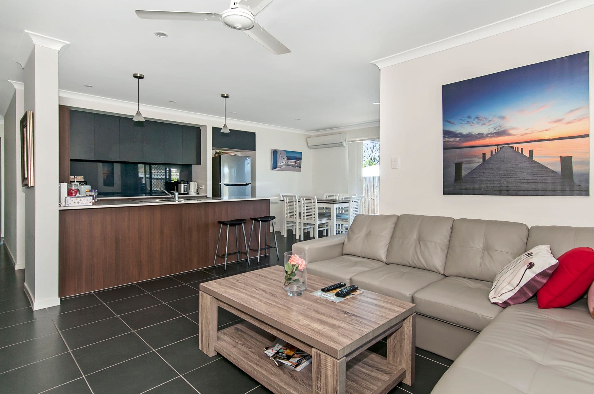 4 Prince George Street, Holmview QLD 4207, Holmview - Thumbnail 2