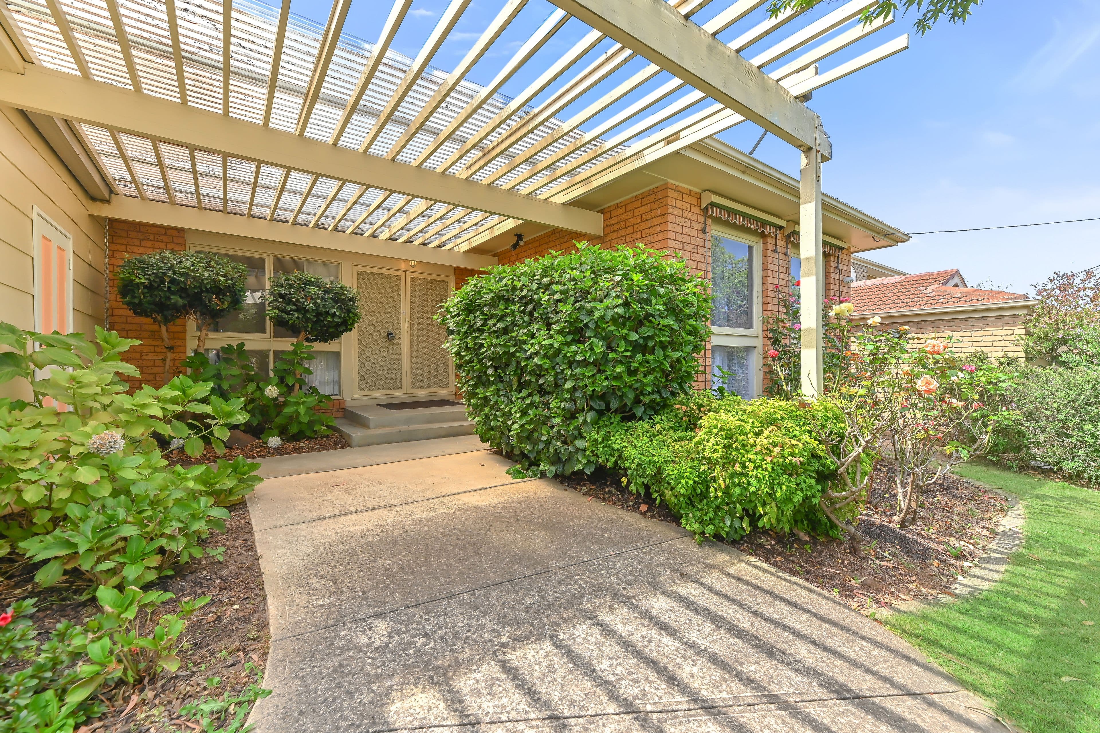 10 Watsons Road, Glen Waverley VIC 3150, Glen Waverley - Image 1