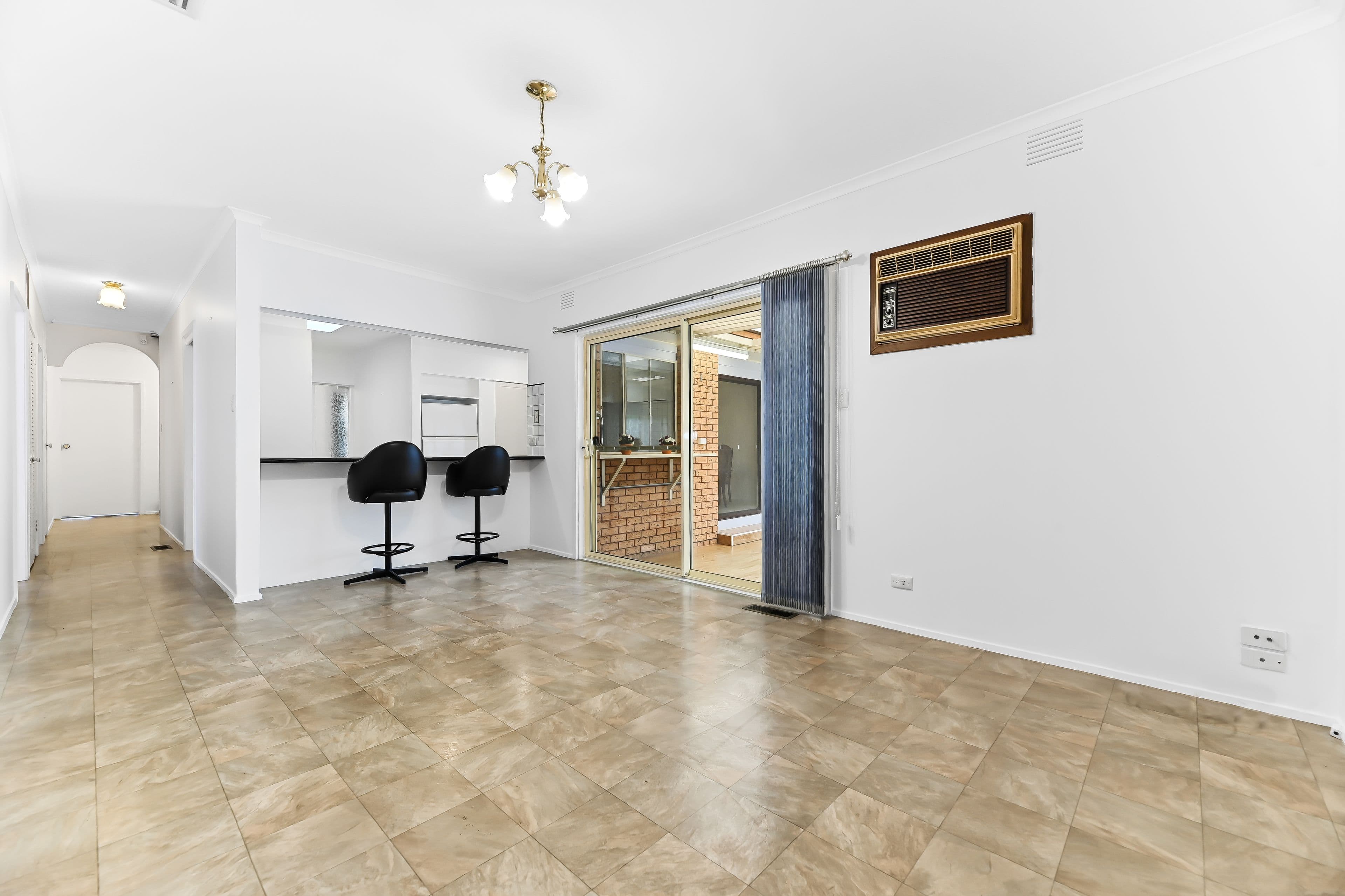 10 Watsons Road, Glen Waverley VIC 3150, Glen Waverley - Thumbnail 8