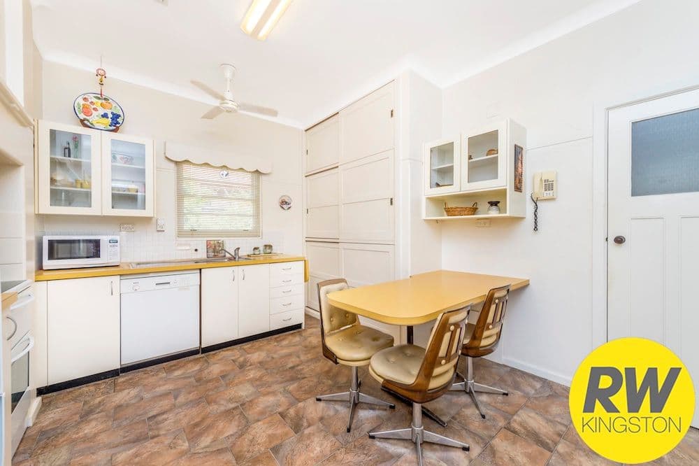 13 Throsby Crescent, Narrabundah ACT 2604, Narrabundah - Thumbnail 5