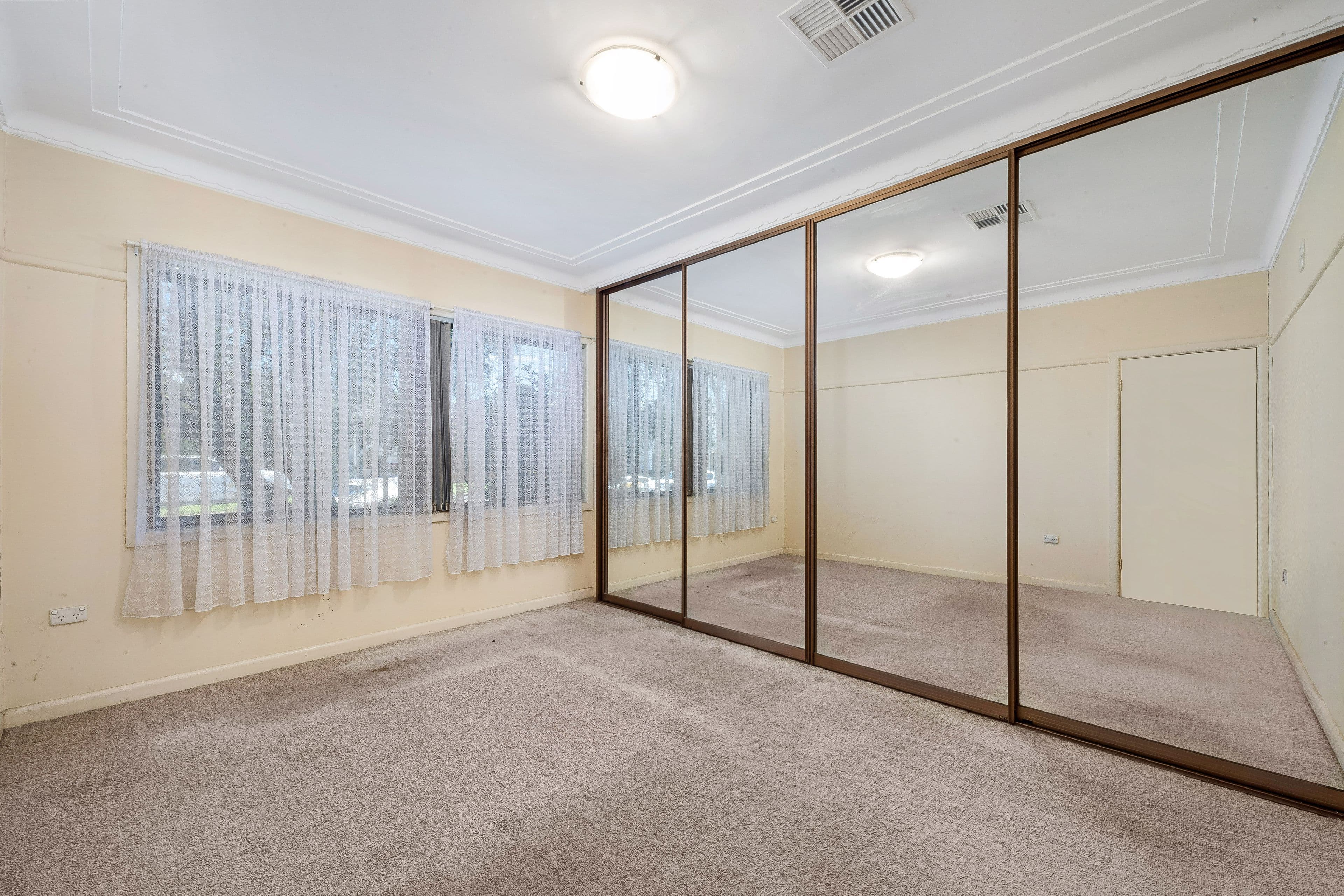 10 Vista Crescent, Chester Hill NSW 2162, Chester Hill - Thumbnail 6