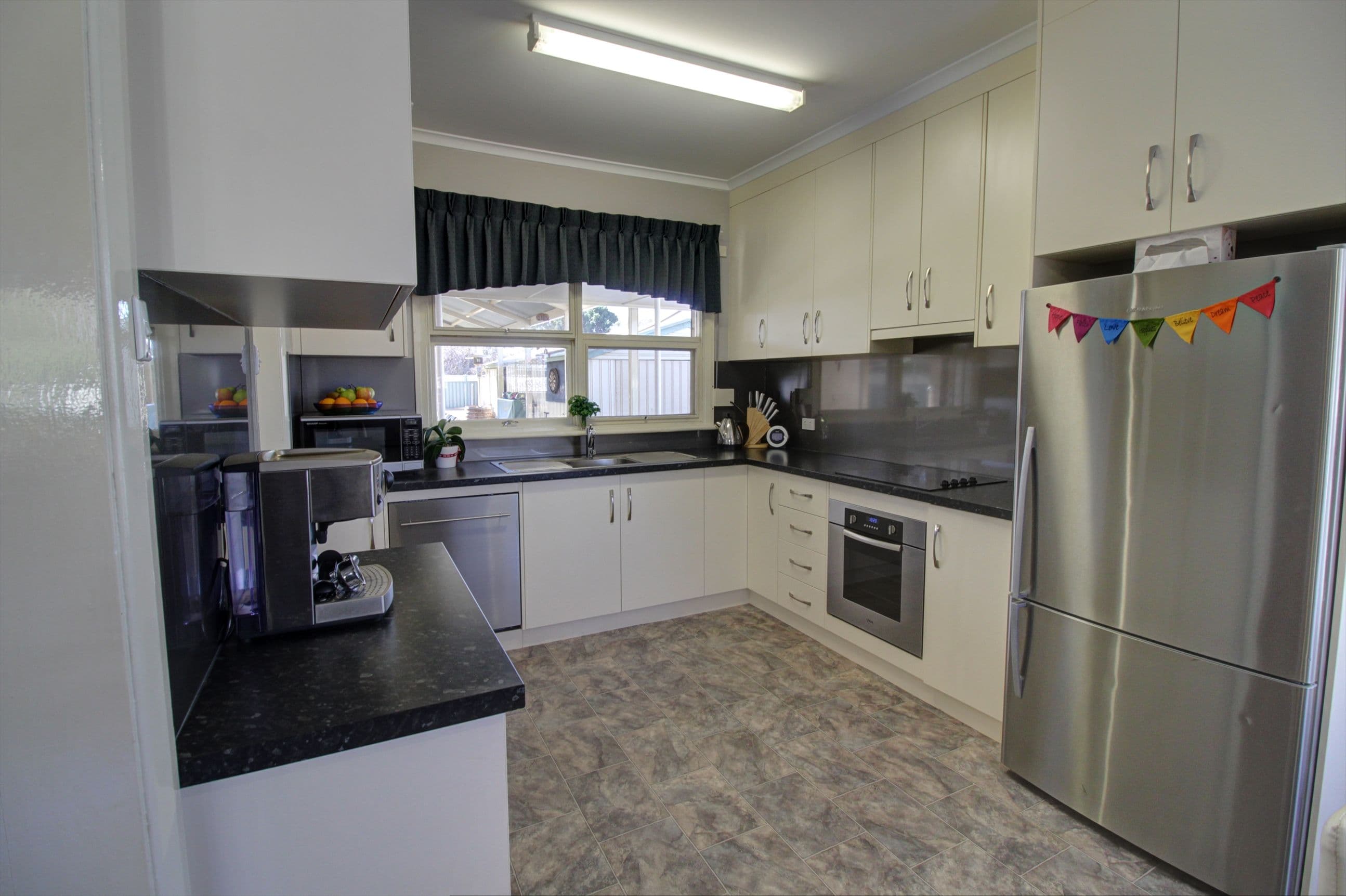 39 Tonkin Avenue, Barmera SA 5345, Barmera - Thumbnail 2