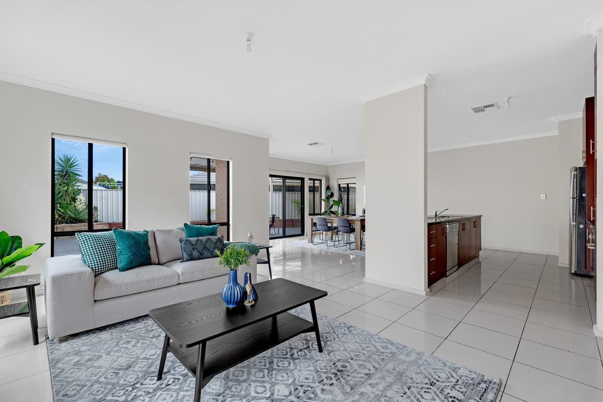 4 Clover Street, Parafield Gardens SA 5107, Parafield Gardens - Thumbnail 4