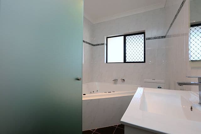 16 Winifred Street, CONDELL PARK NSW 2200, Condell Park - Thumbnail 7