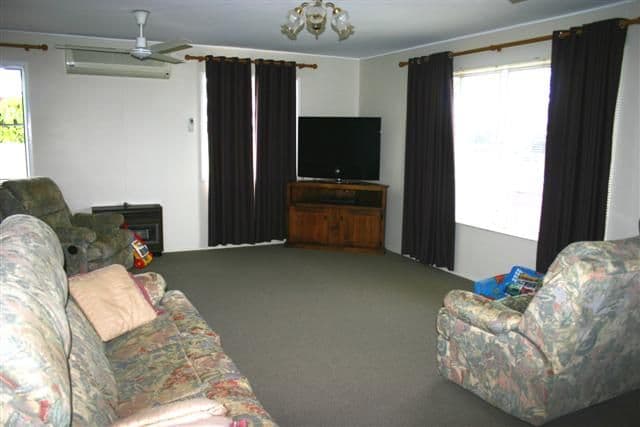 7 McQueen Street, DALBY QLD 4405, Dalby - Thumbnail 6