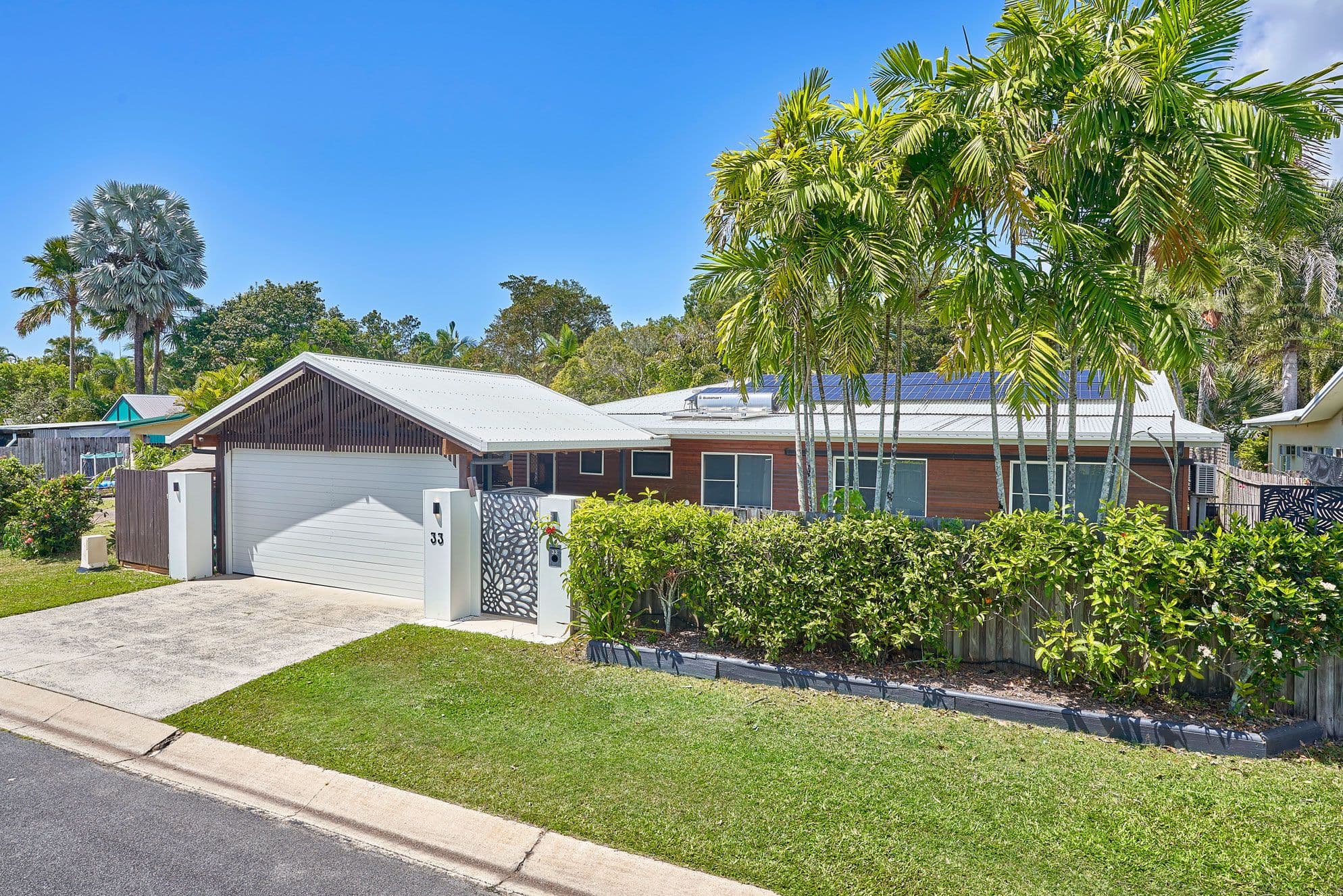 33 Bondi Crescent, Kewarra Beach QLD 4879, Kewarra Beach - Image 1