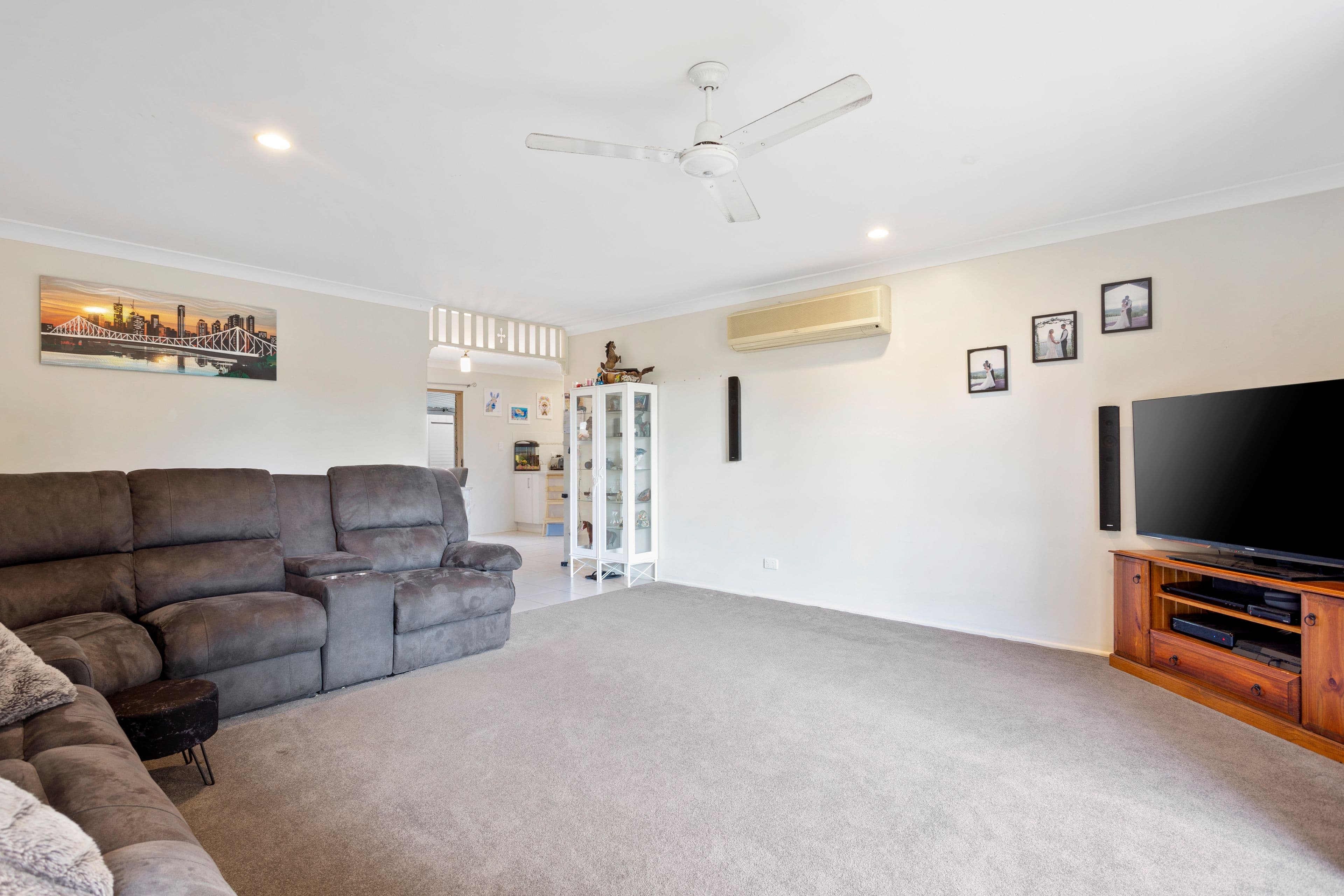 5 Tudor Court, Beerwah QLD 4519, Beerwah - Thumbnail 2
