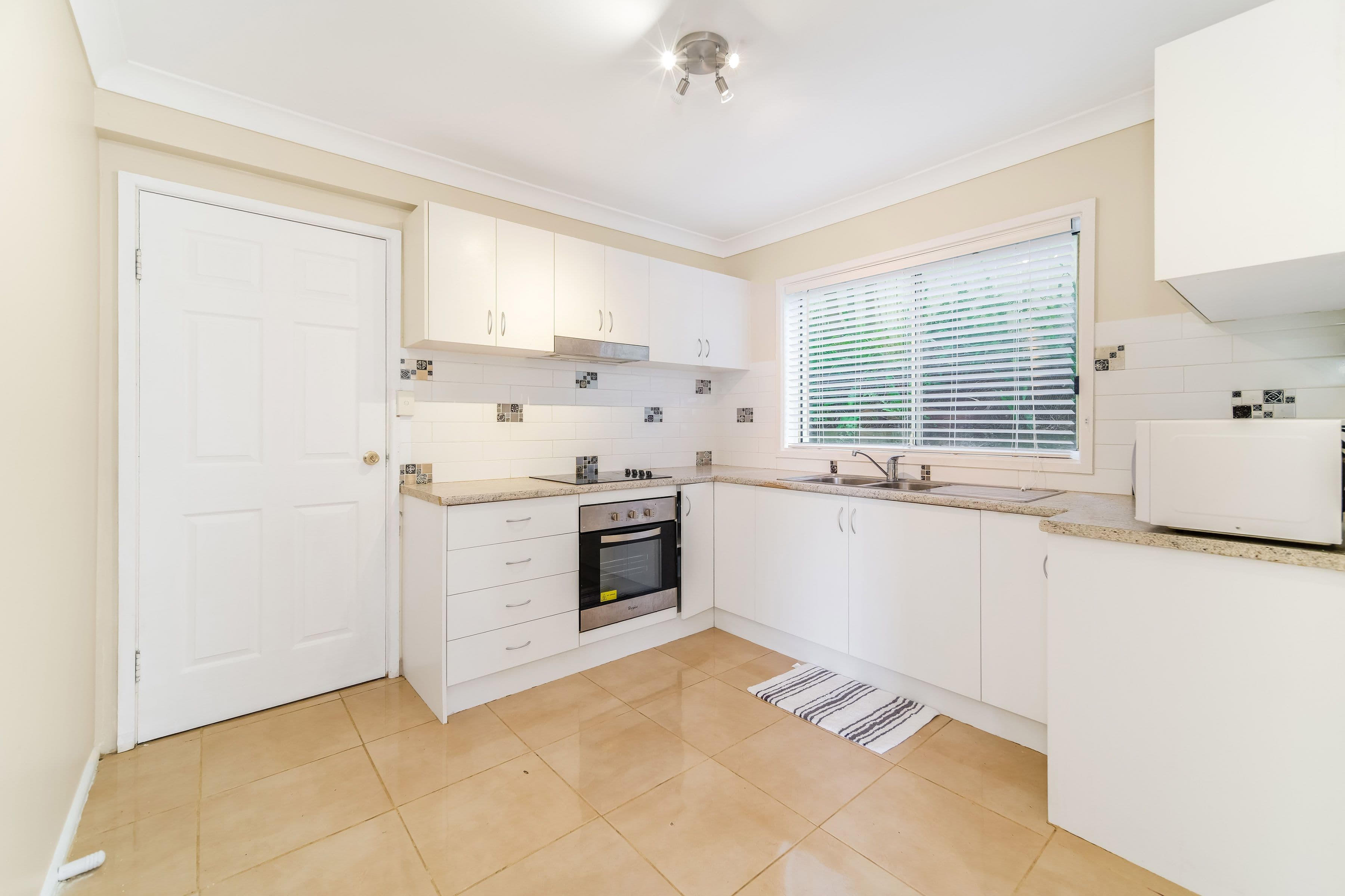 4 Hillcrest Road, Mirrabooka NSW 2264, Mirrabooka - Thumbnail 3