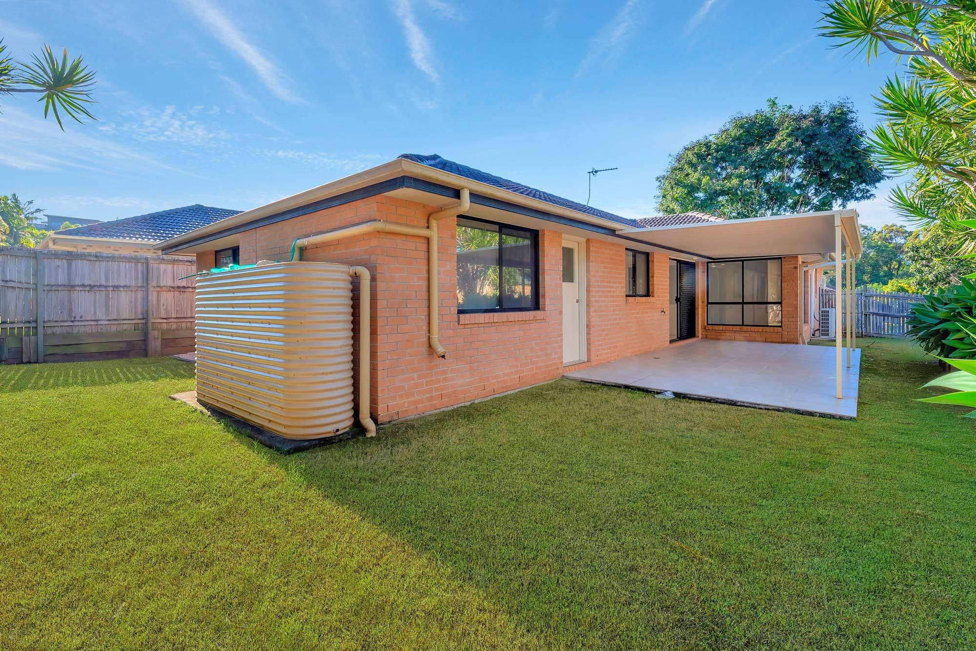 4 Elabana Court, Upper Coomera QLD 4209, Upper Coomera - Thumbnail 2