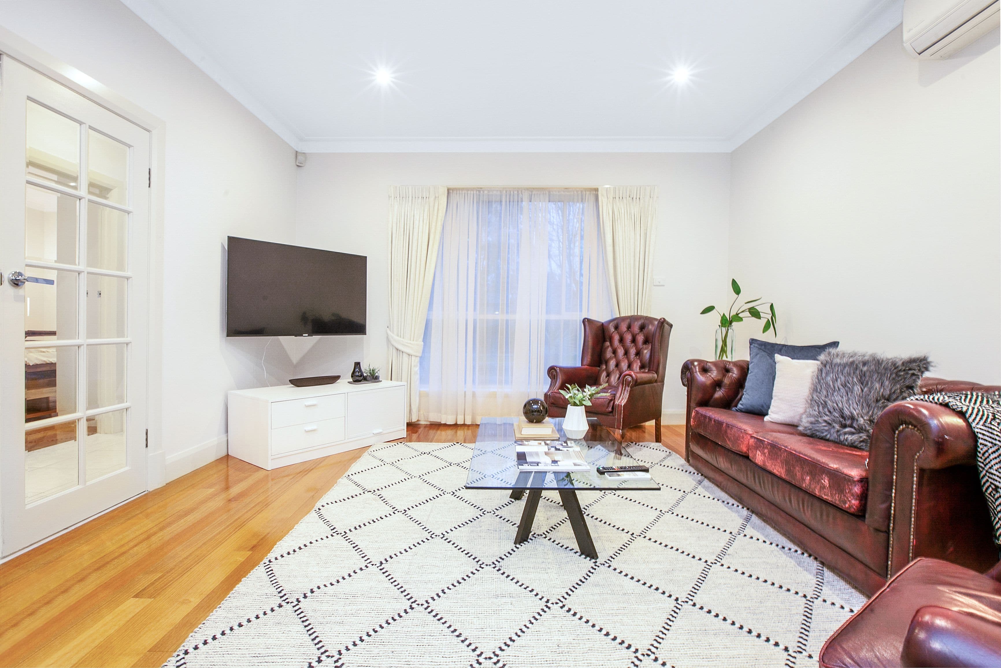 98 Lawley Street, Reservoir VIC 3073, Reservoir - Thumbnail 3