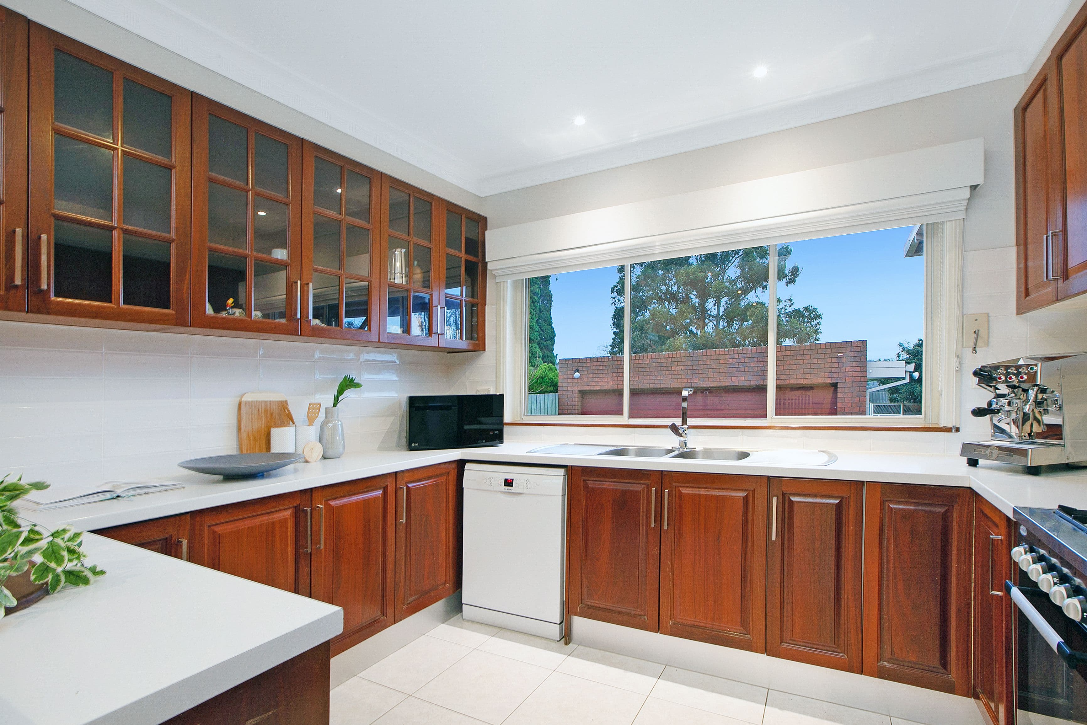 98 Lawley Street, Reservoir VIC 3073, Reservoir - Thumbnail 6