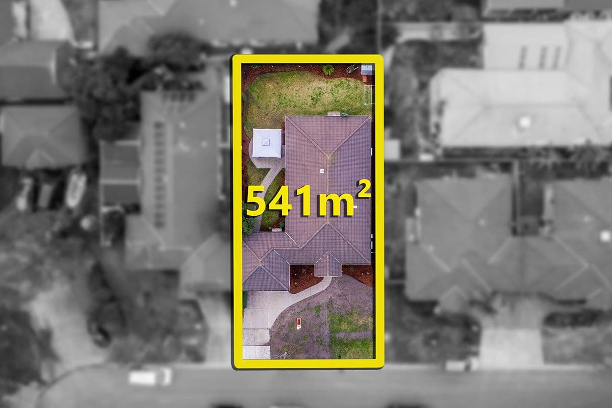 6 Greenock Crescent, Cranbourne East VIC 3977, Cranbourne East - Thumbnail 2