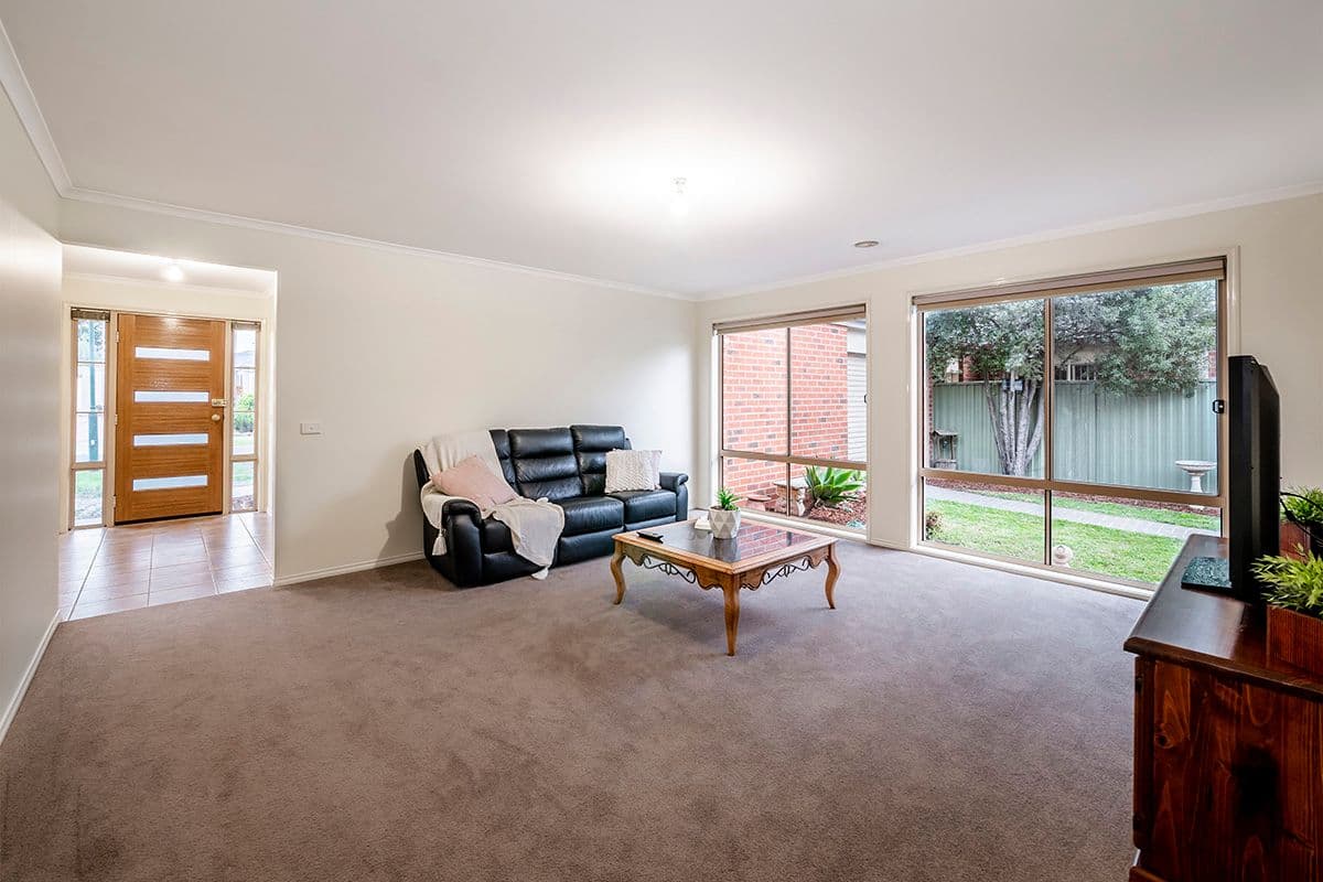6 Greenock Crescent, Cranbourne East VIC 3977, Cranbourne East - Thumbnail 7