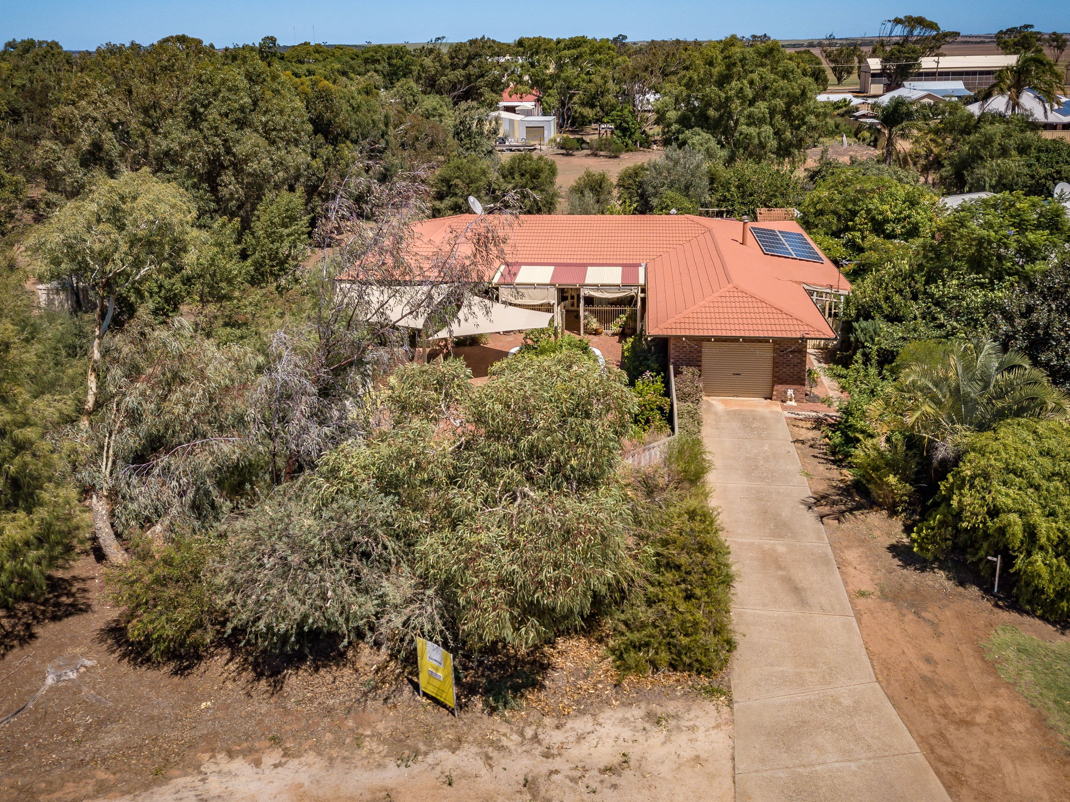 7 Logue Court, Walkaway WA 6528, Walkaway - Thumbnail 3