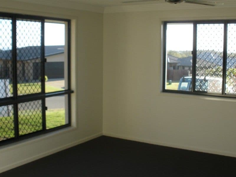 7 Laird Avenue, NORMAN GARDENS QLD 4701, Norman Gardens - Thumbnail 4