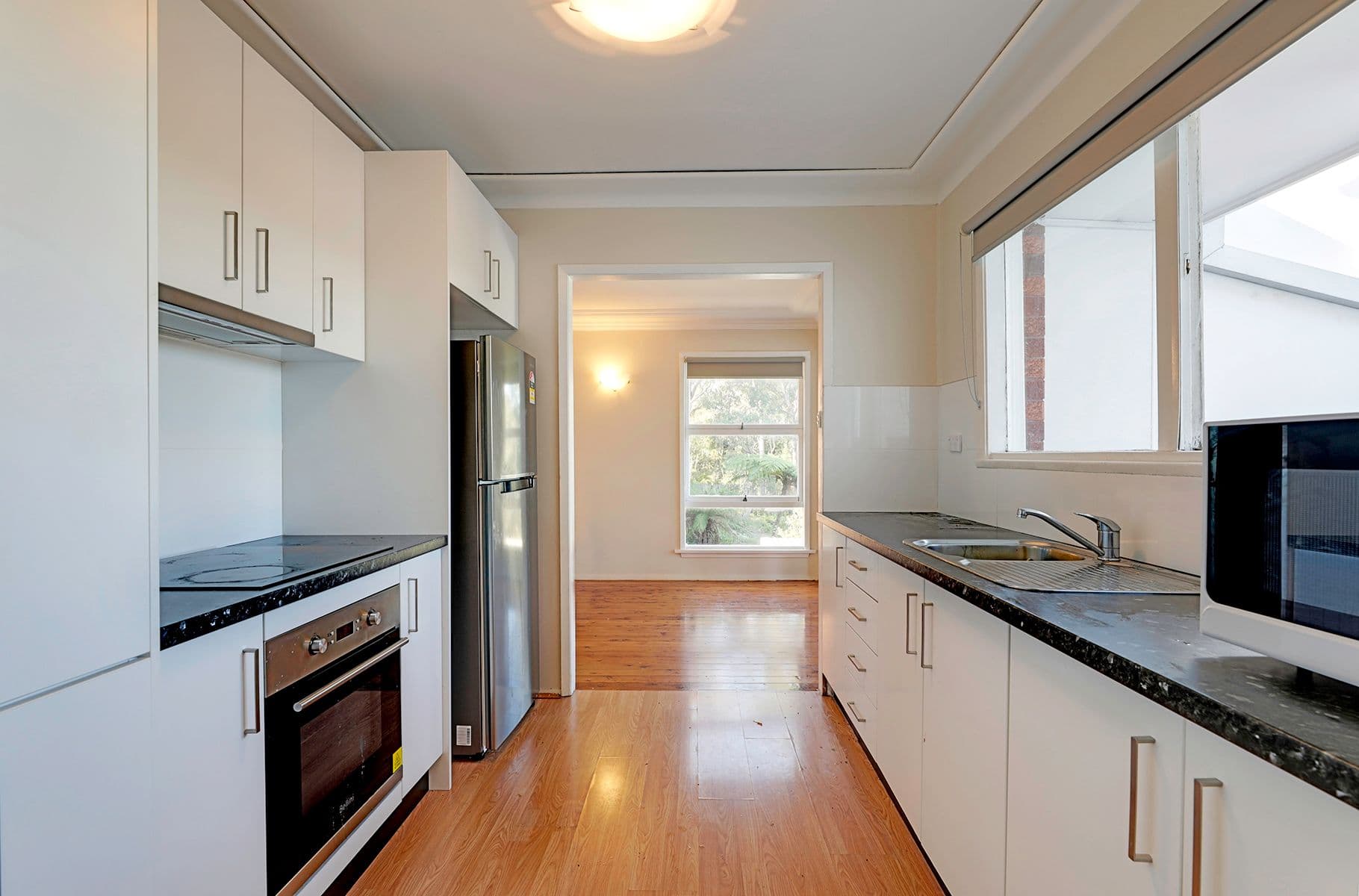 11 Fewtrell Avenue, Revesby Heights - Thumbnail 6