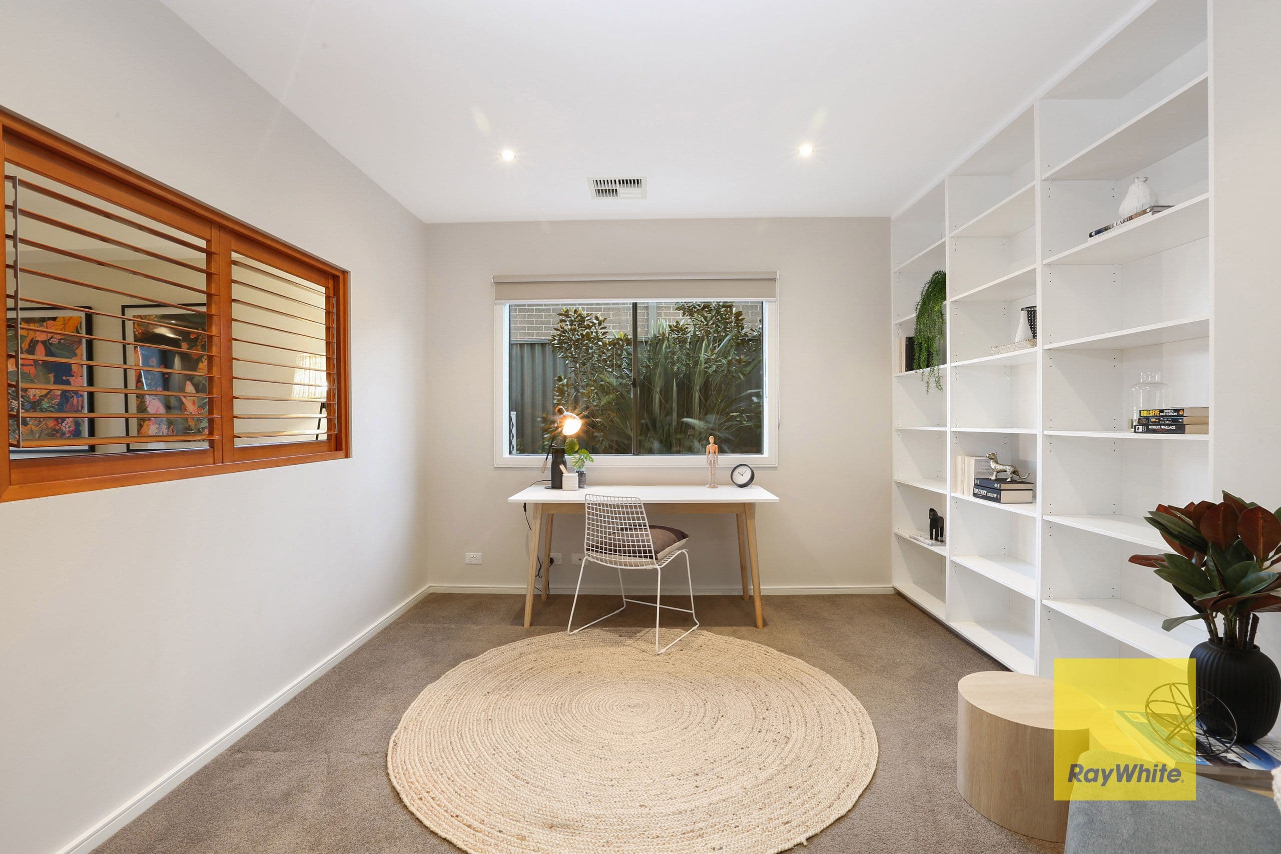 21 Swanbourne Avenue, Highton VIC 3216, Highton - Thumbnail 3