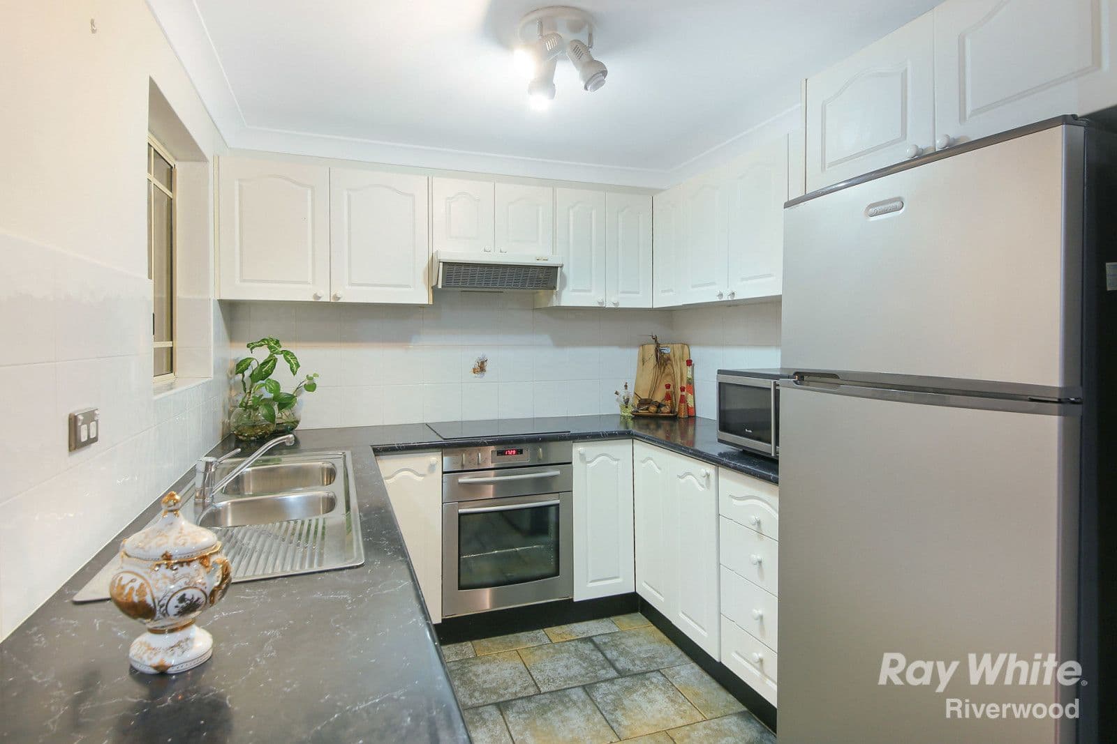 17 Coleridge Street, Riverwood NSW 2210, Riverwood - Thumbnail 5