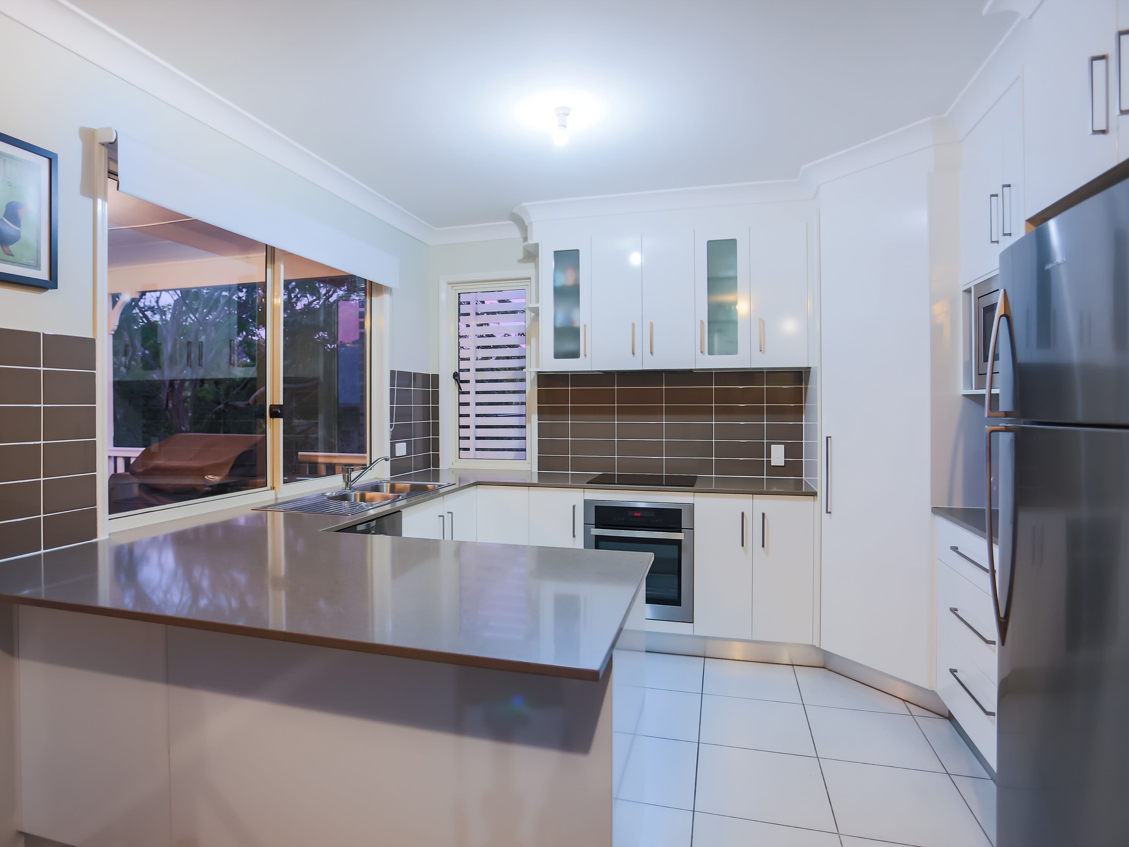 4 Royds Street, Carina QLD 4152, Carina - Thumbnail 2