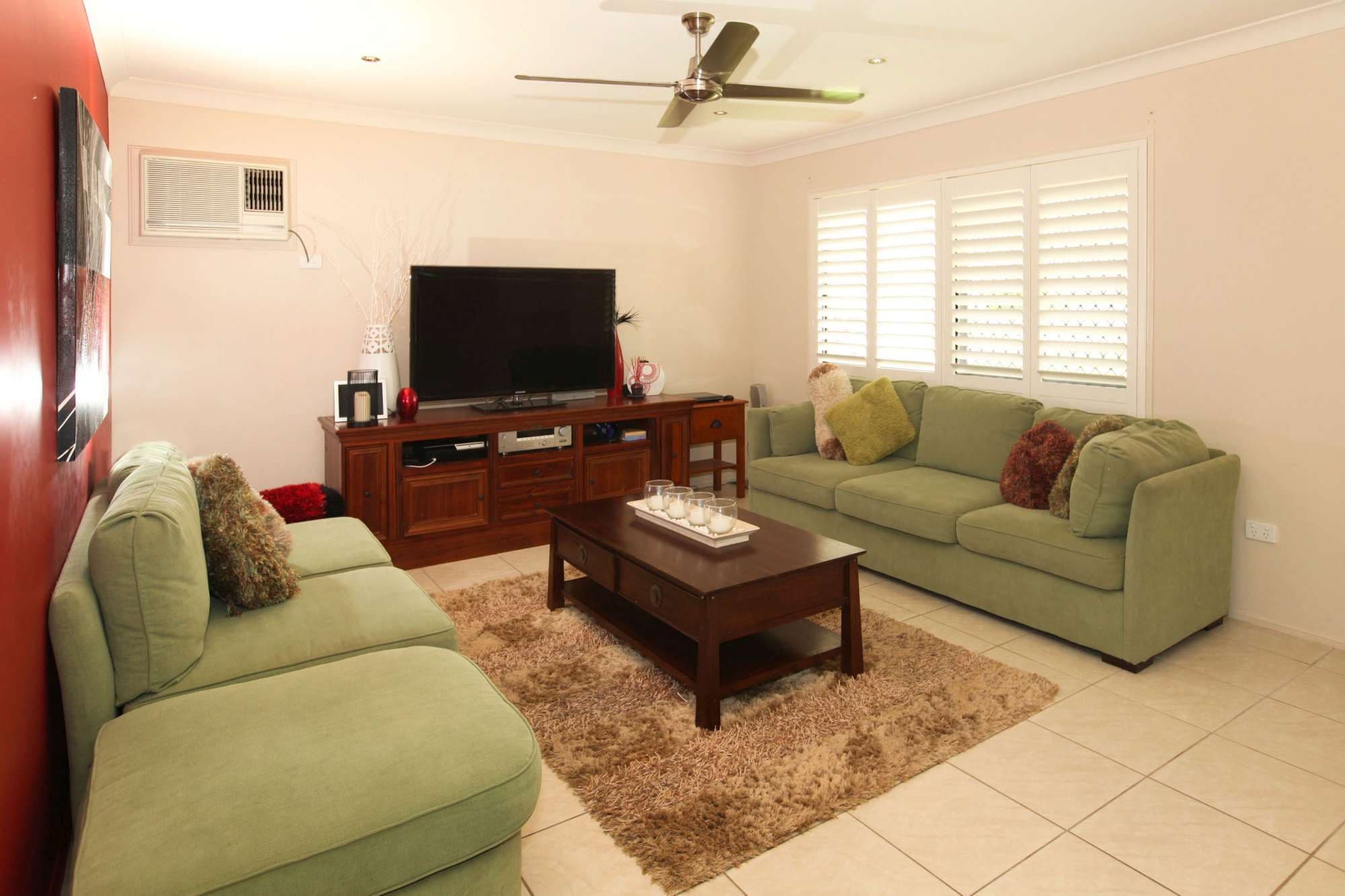 17 Blackbean Court, MOUNT LOUISA QLD 4814, Mount Louisa - Thumbnail 4