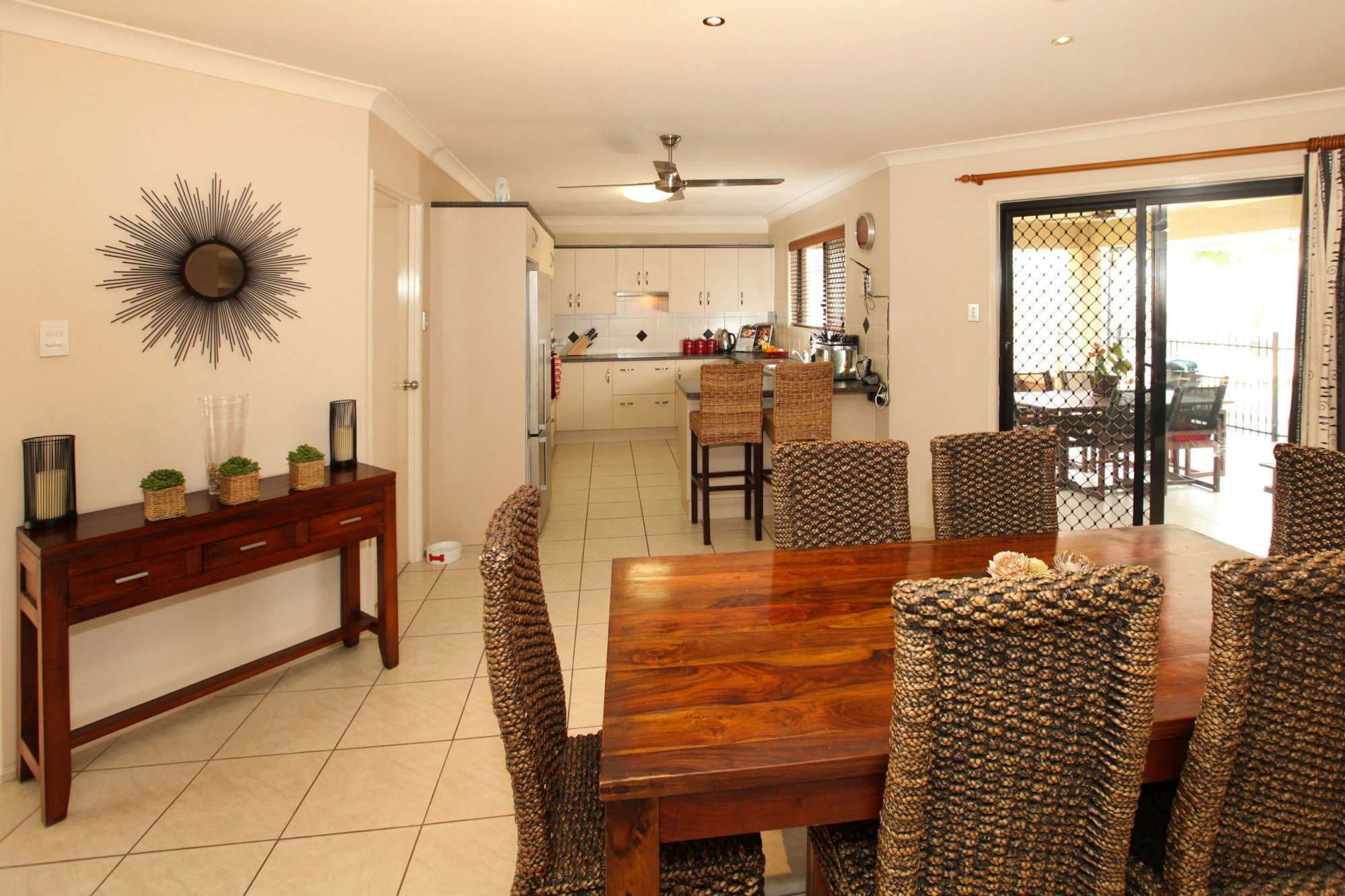 17 Blackbean Court, MOUNT LOUISA QLD 4814, Mount Louisa - Thumbnail 6