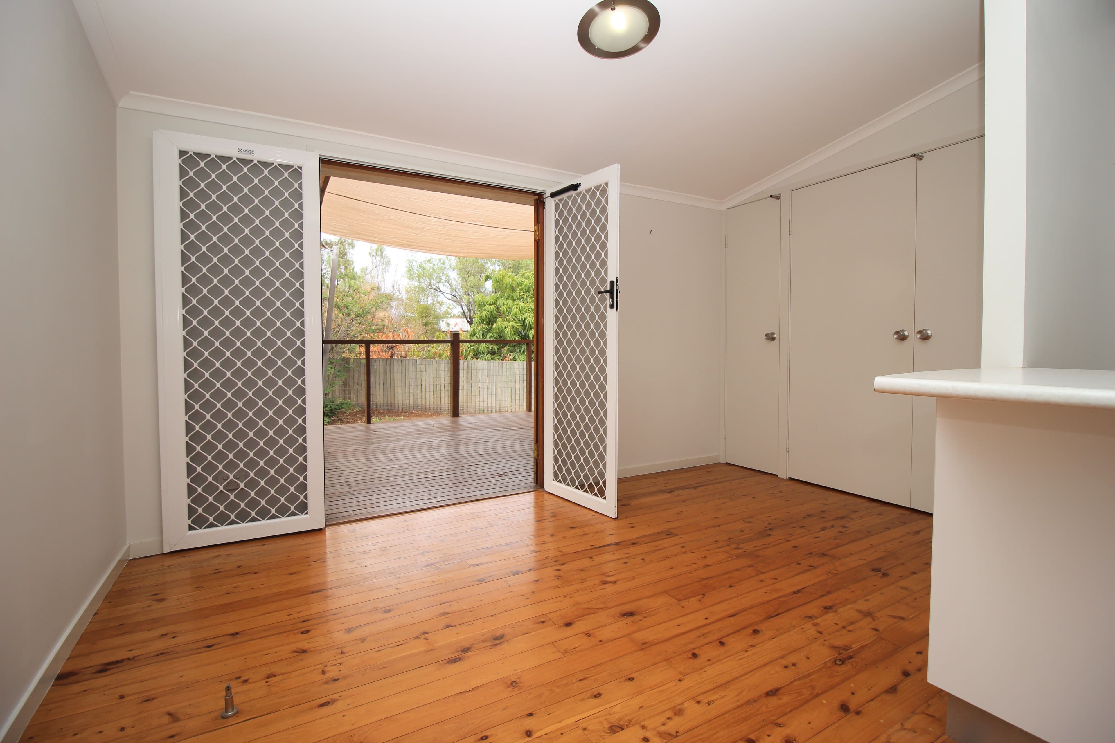 6 Edwards Place, Emerald QLD 4720, Emerald - Thumbnail 7