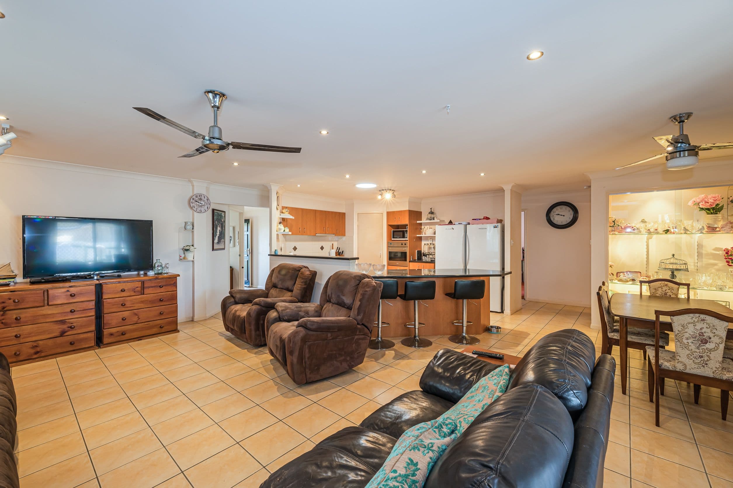 6 Tallow Court, Sandstone Point QLD 4511, Sandstone Point - Thumbnail 3