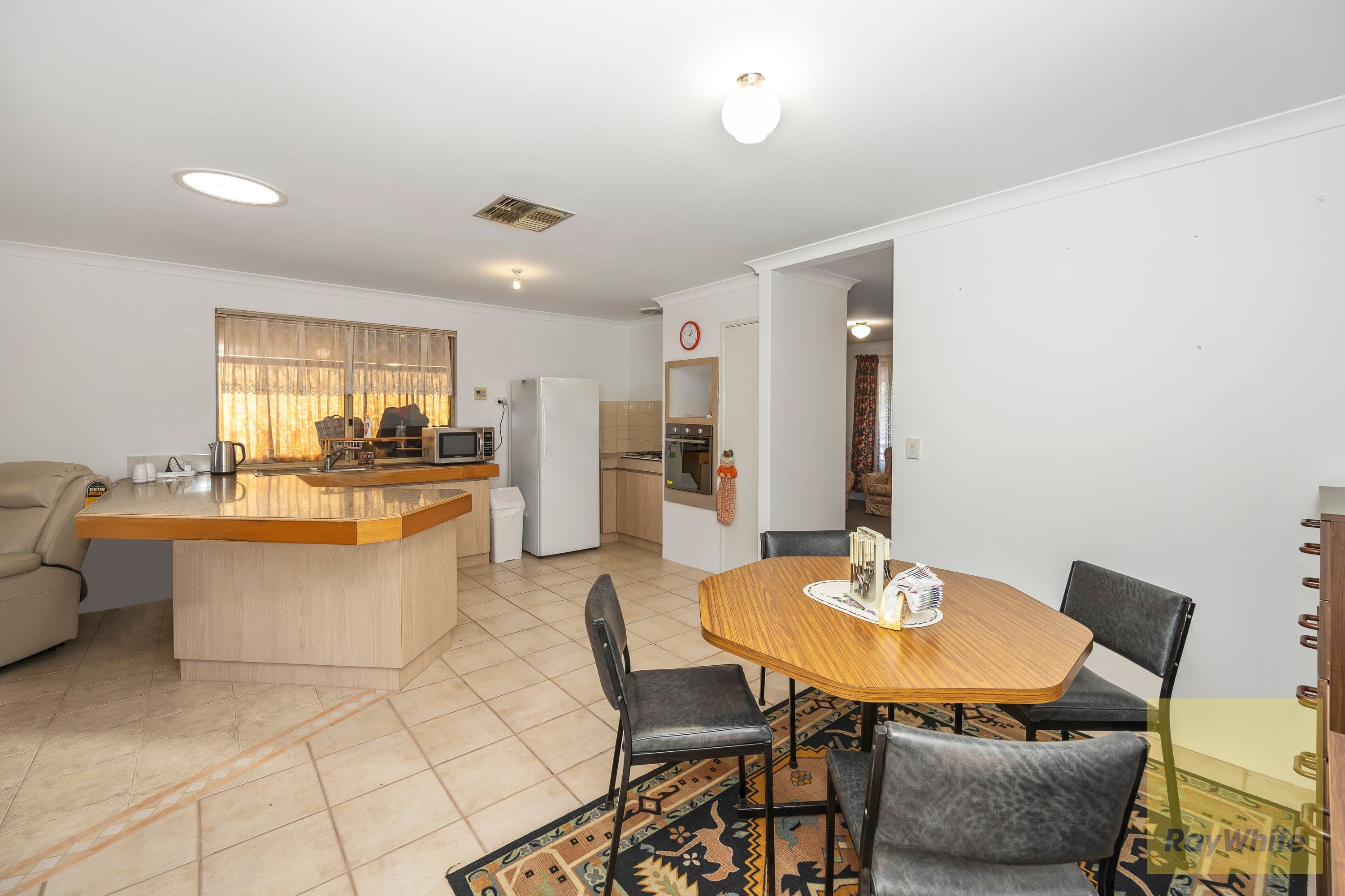 10 Munday Road, High Wycombe WA 6057, High Wycombe - Thumbnail 4