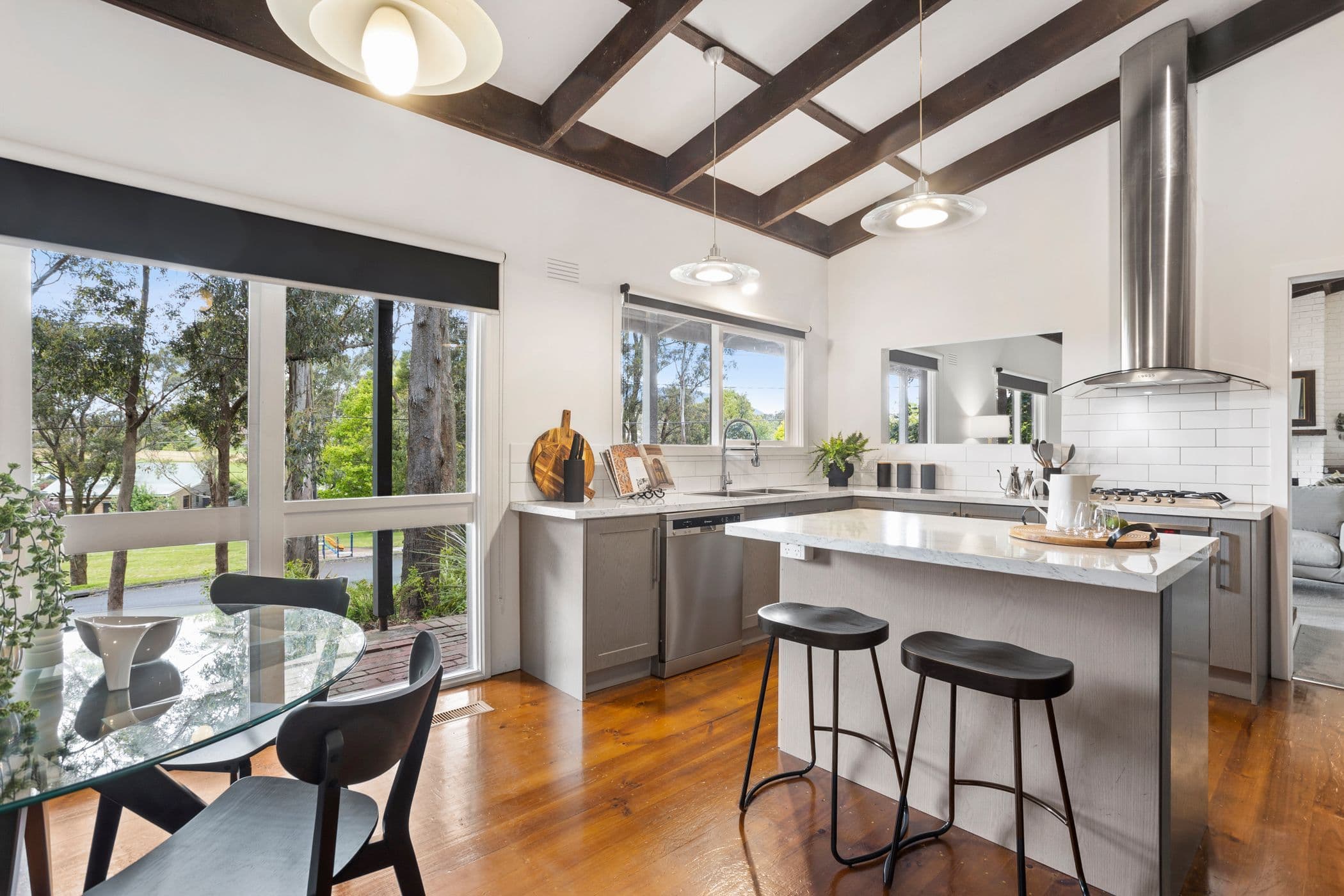 1 Patricia Way, Woodend VIC 3442, Woodend - Thumbnail 2