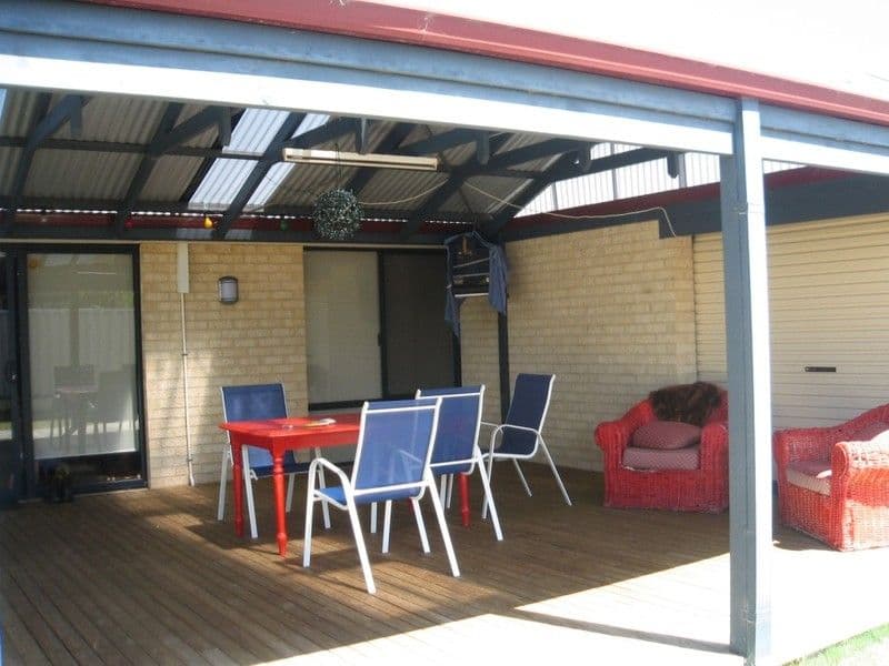 74 Chapple Drive, AUSTRALIND WA 6233, Australind - Thumbnail 2