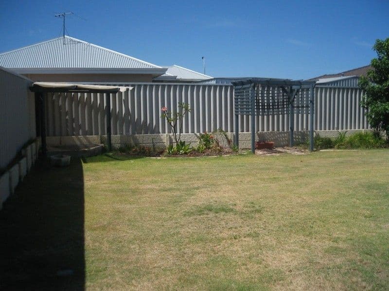 74 Chapple Drive, AUSTRALIND WA 6233, Australind - Thumbnail 3
