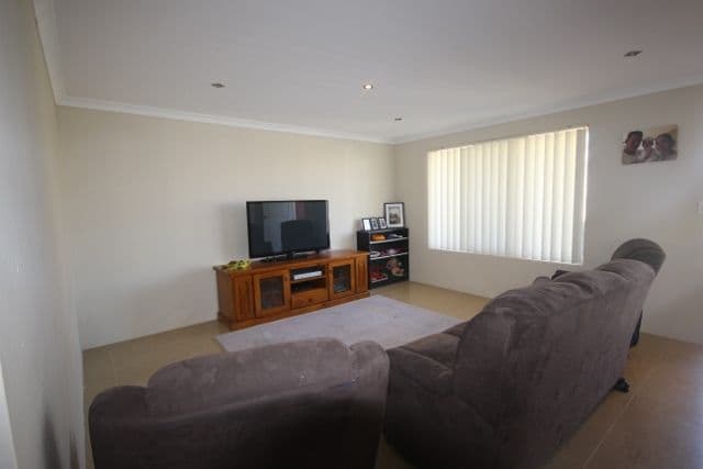 11 WHITECAP Street, YANCHEP WA 6035, Yanchep - Thumbnail 3