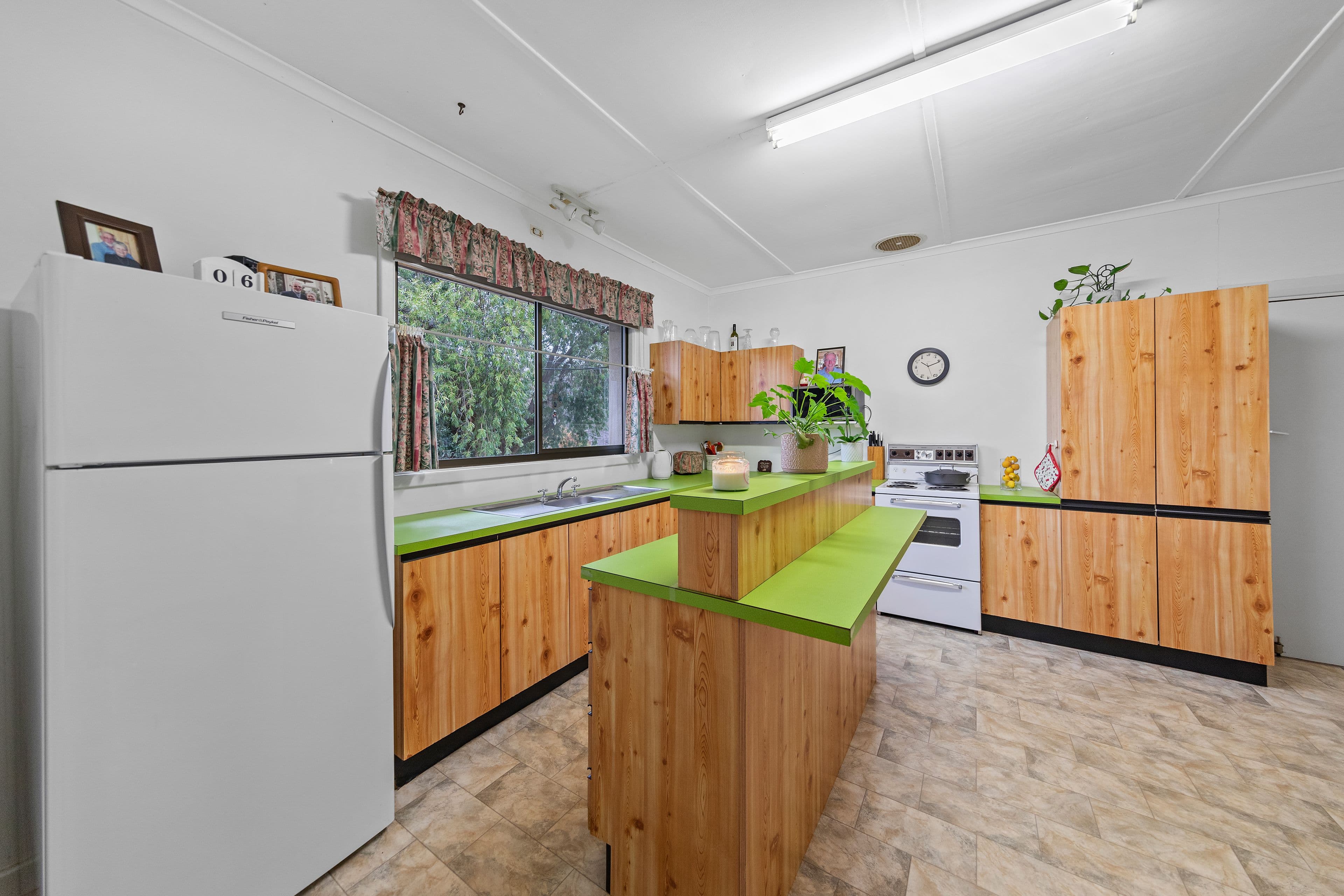 22 Edward Street, Clare SA 5453, Clare - Thumbnail 5