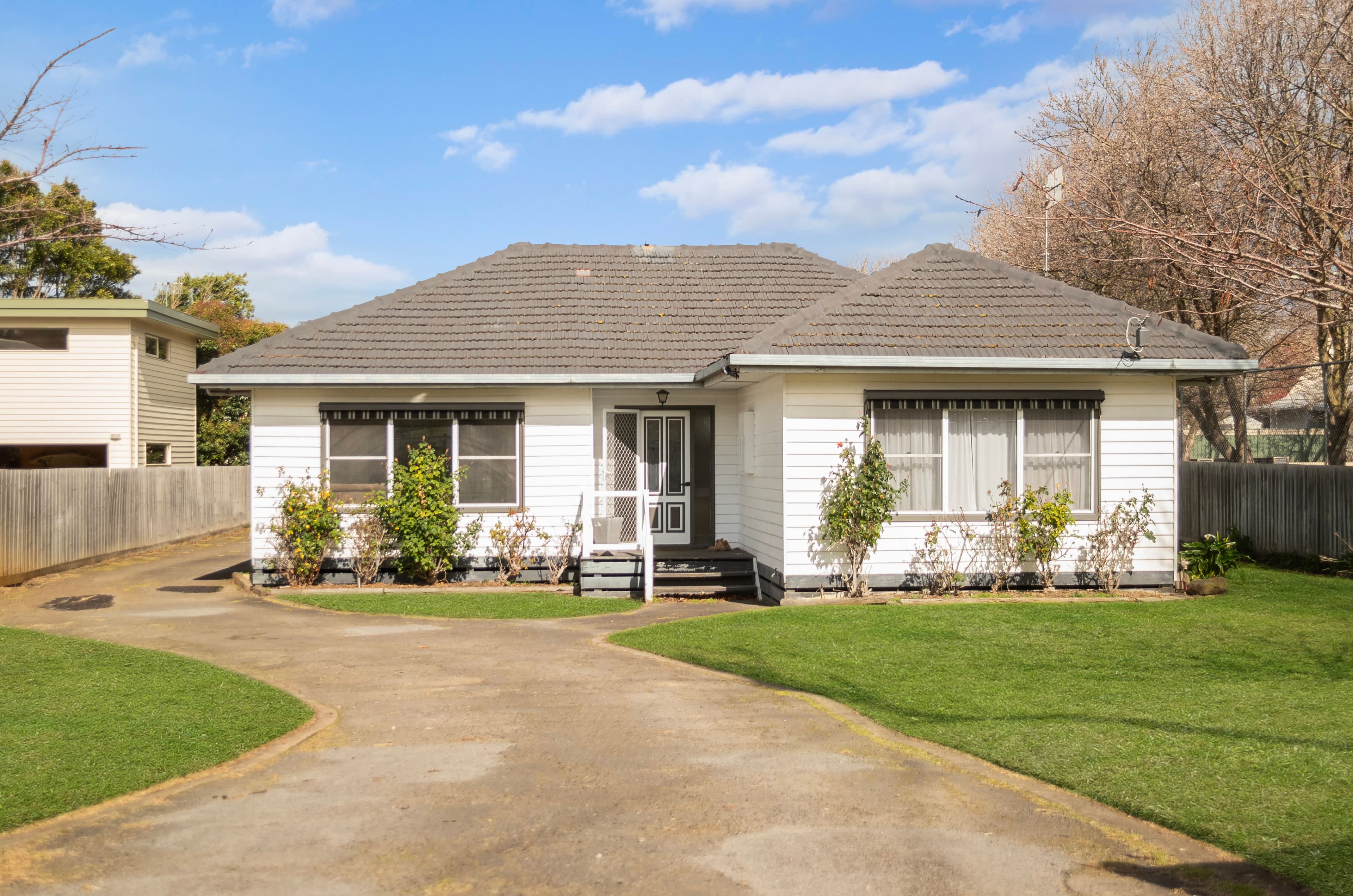 14 Great Ocean Road, Aireys Inlet - Image 1