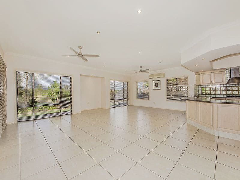 100 Honeyeater Drive, BURLEIGH WATERS QLD 4220, Burleigh Waters - Thumbnail 4