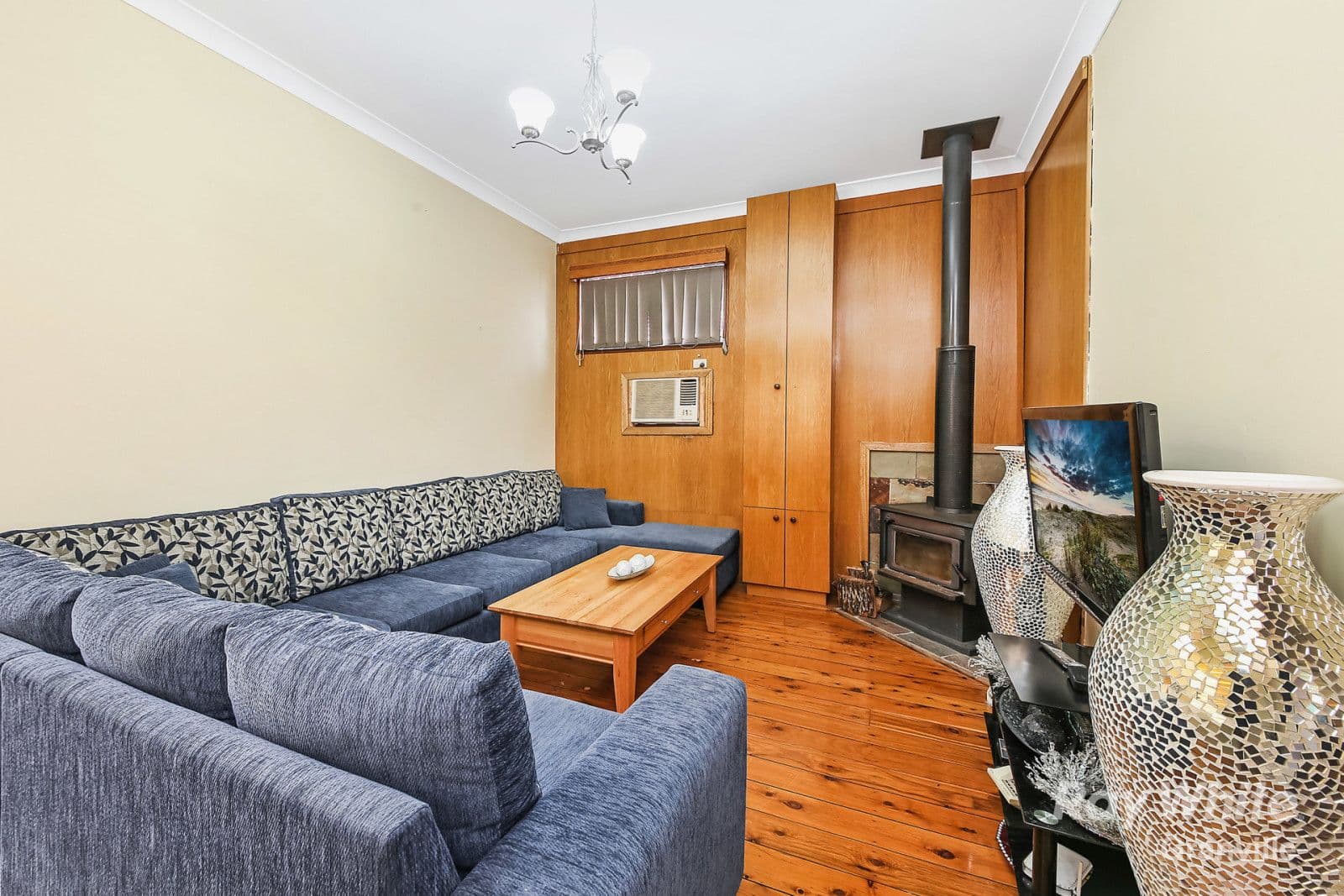 102 Clyde Street, Granville - Thumbnail 2