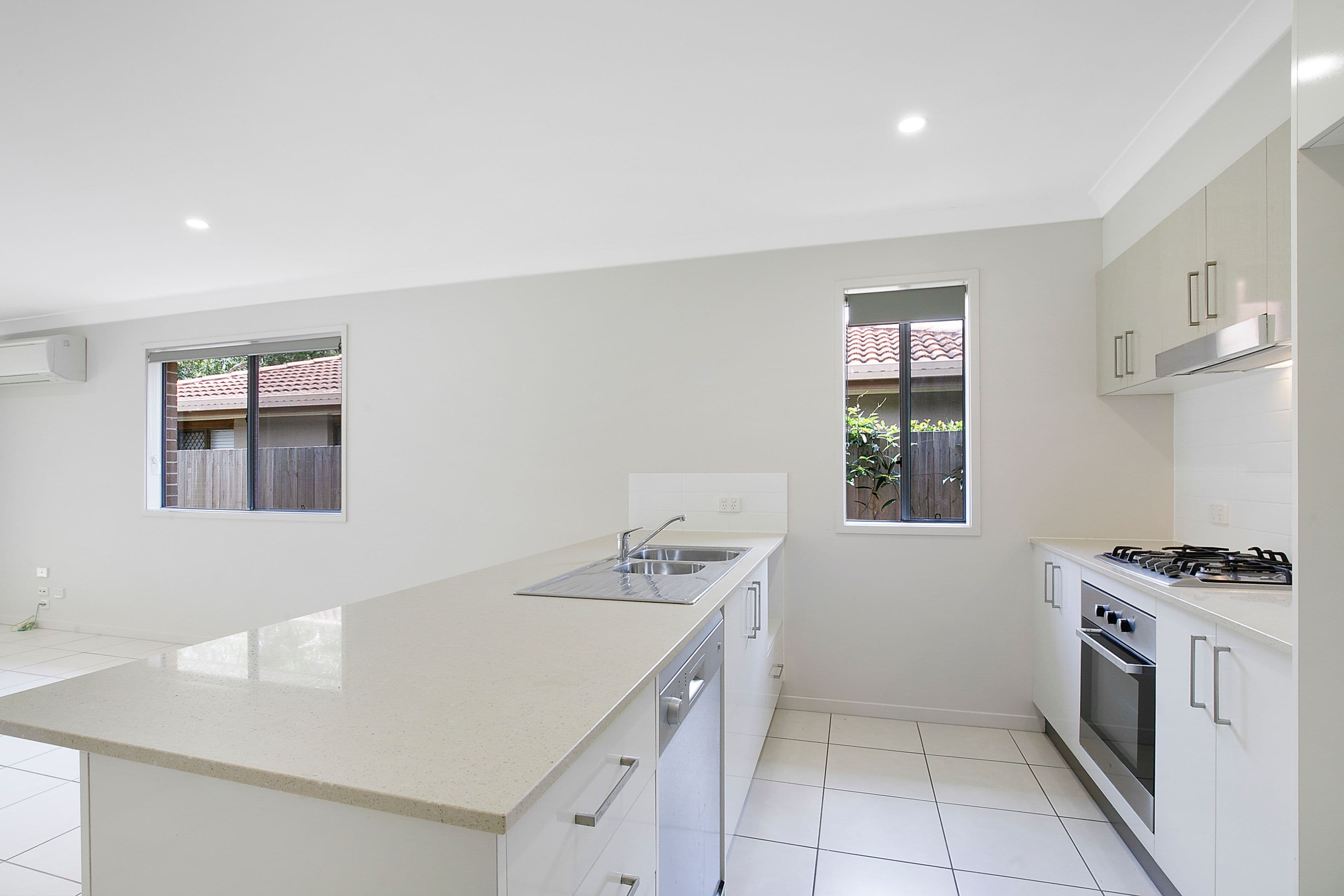 52 Langdon Street, Cleveland QLD 4163, Cleveland - Thumbnail 3