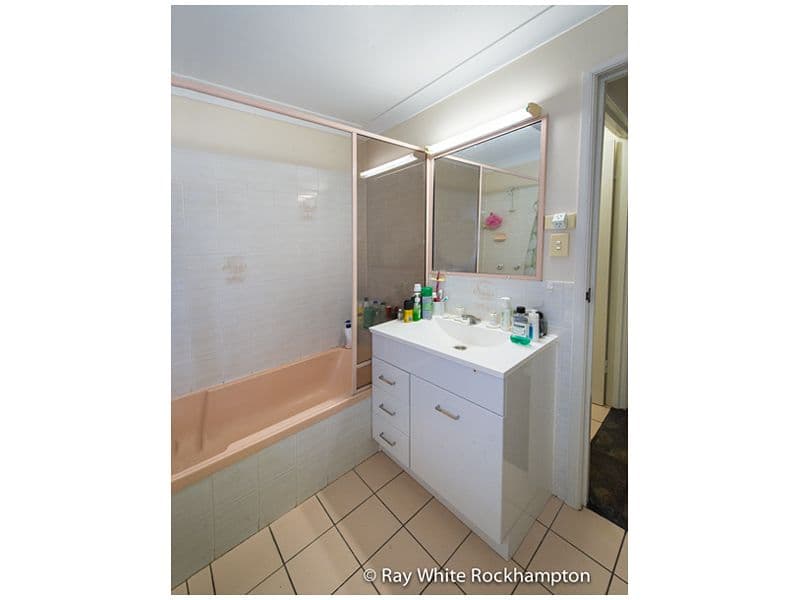22 Weinholt Street, Allenstown QLD 4700, Allenstown - Thumbnail 8