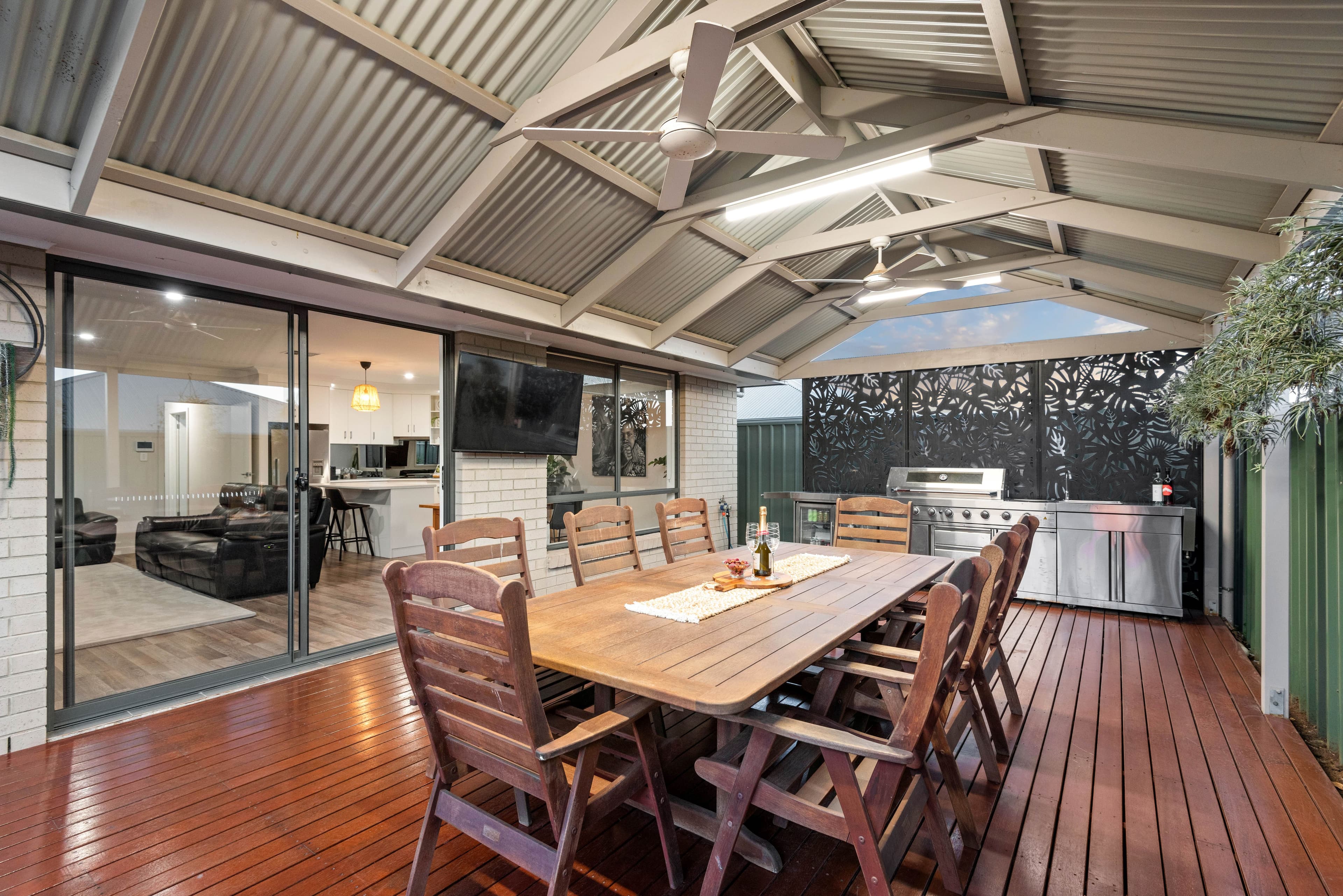 26 Seaway Road, Hallett Cove SA 5158, Hallett Cove - Thumbnail 2