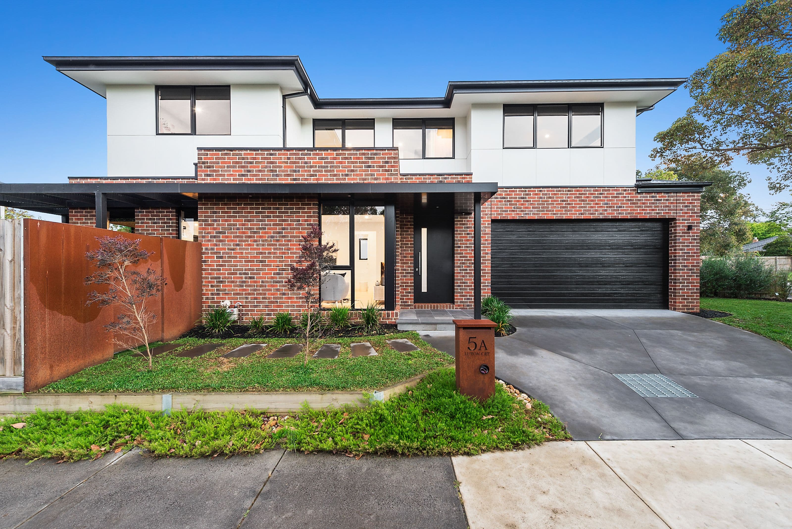 5A LUTON Court, Croydon VIC 3136, Croydon - Thumbnail 2