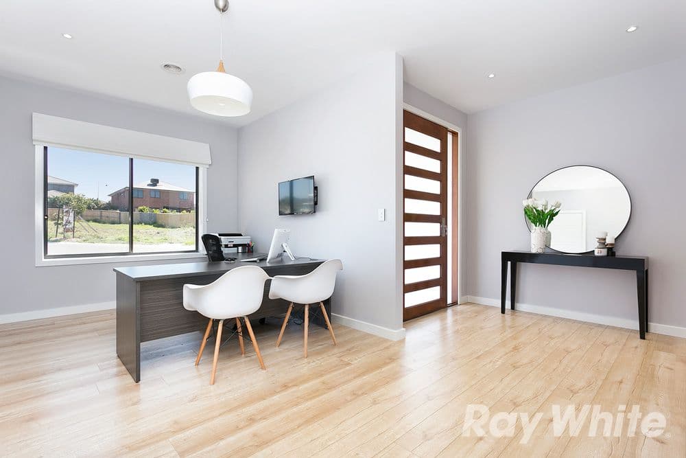 22 Perugia Avenue, Greenvale VIC 3059, Greenvale - Thumbnail 2