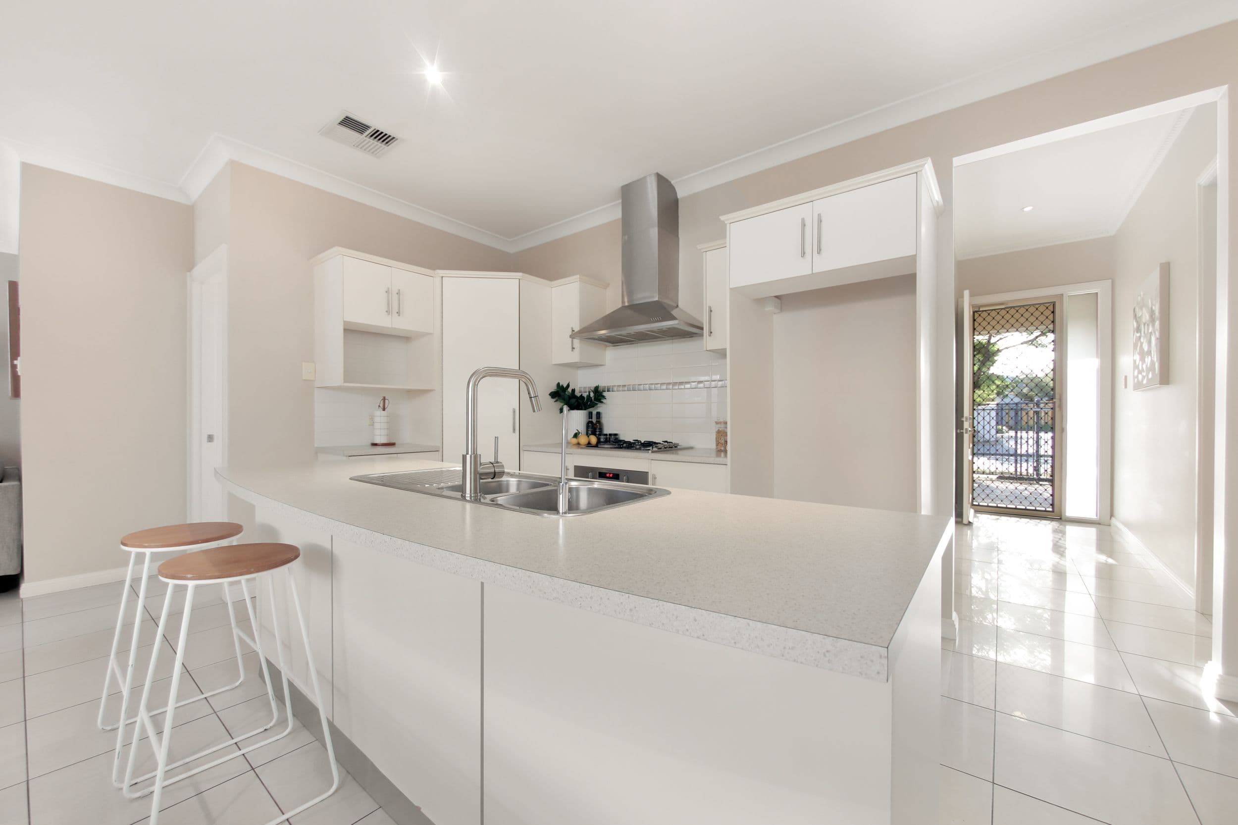 10 Mitton Avenue, Henley Beach SA 5022, Henley Beach - Thumbnail 6